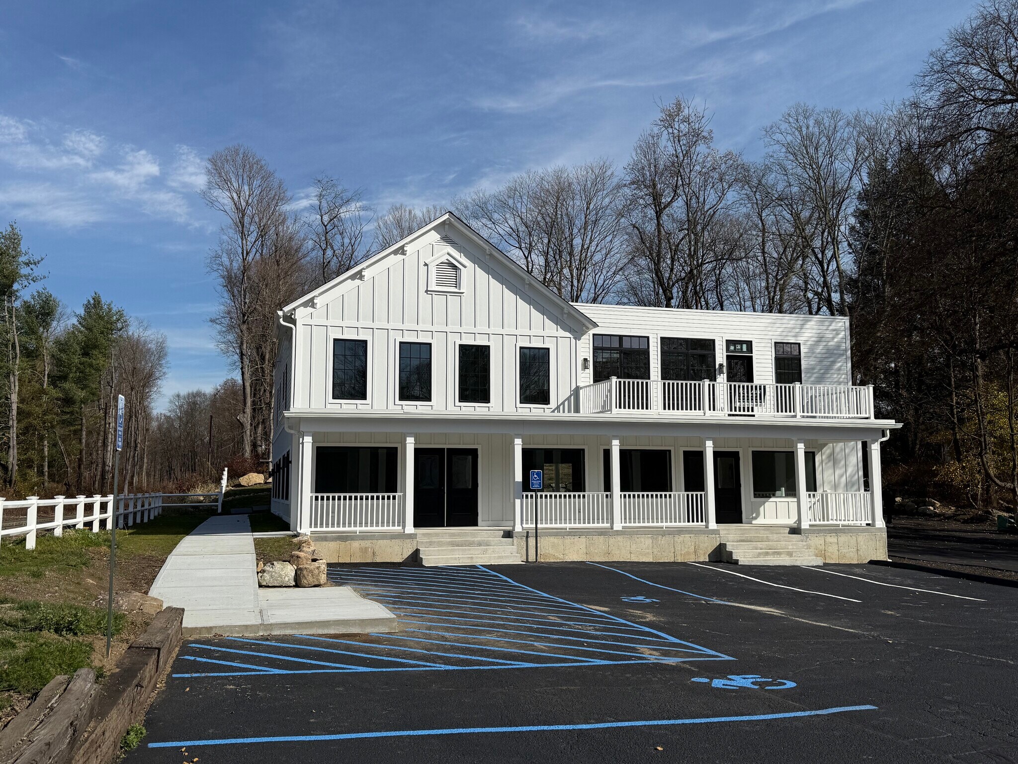 3 Sidecut Rd, Redding, CT for Rent