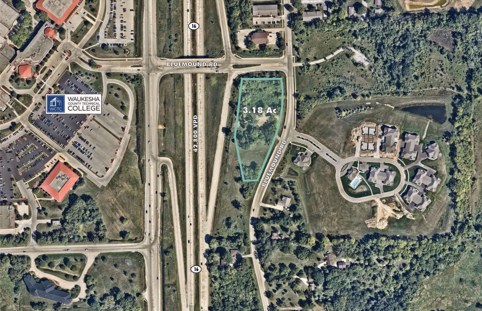 N27W25284 Bluemound Rd, Pewaukee, WI for Sale