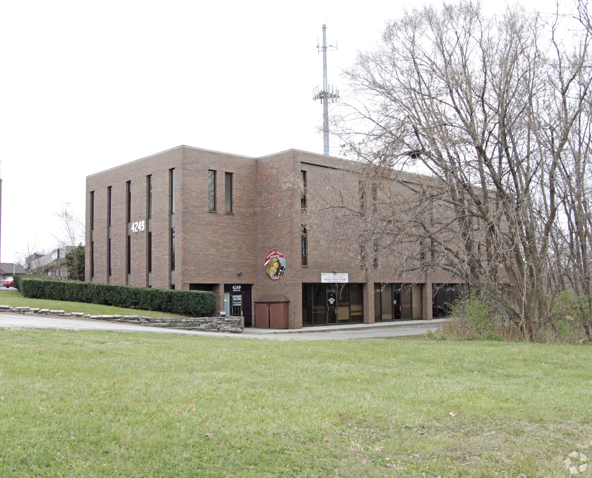 4249 E State St, Rockford, IL for Sale