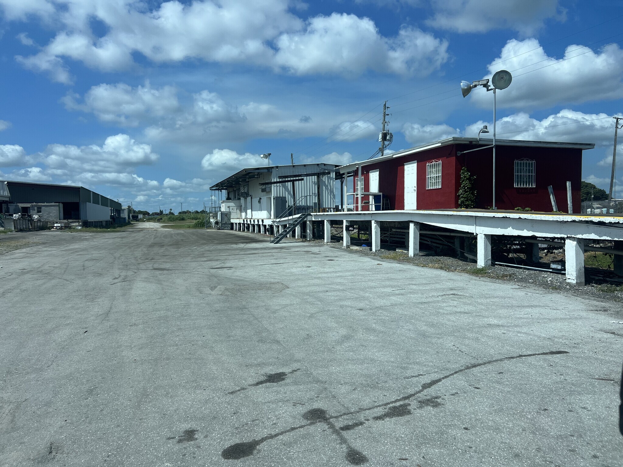 1008 Railroad St, Belle Glade, FL for Sale