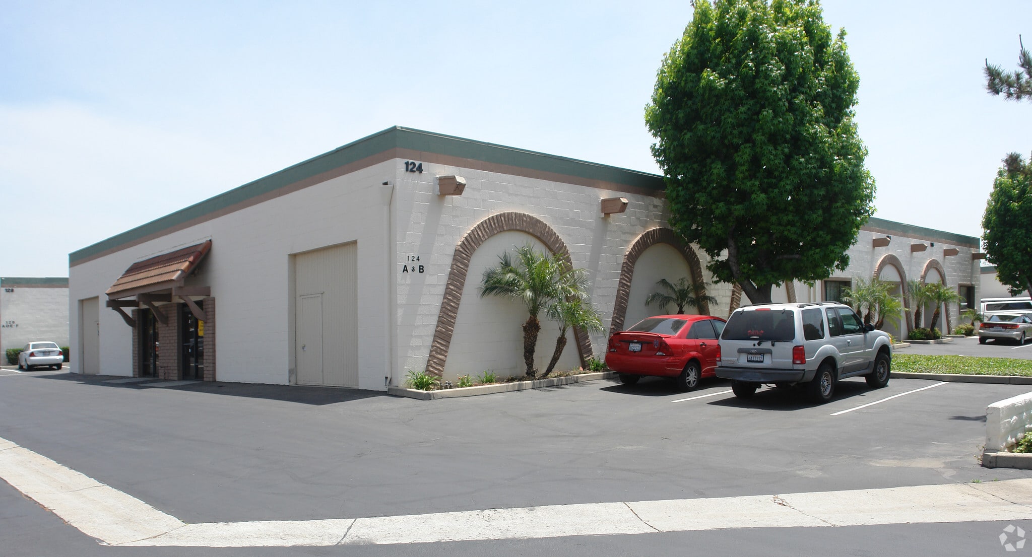 124-136 S Valencia Ave, Glendora, CA for Rent