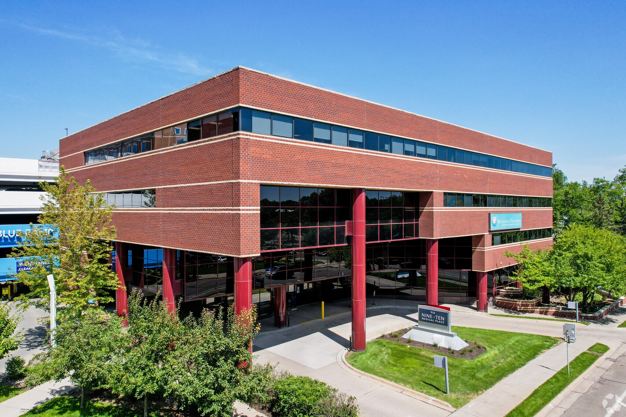 910 E 26th St, Minneapolis, MN for Rent