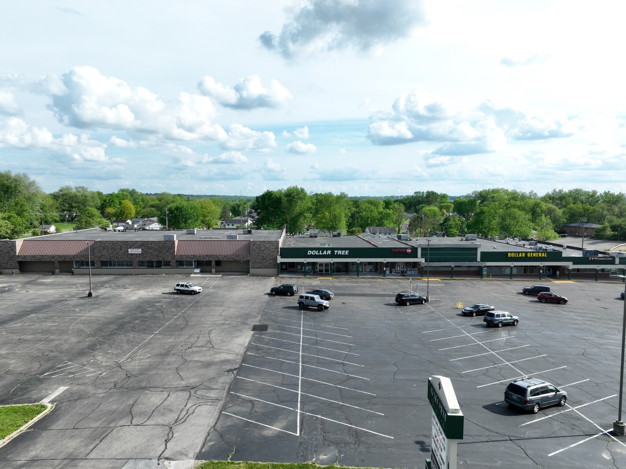 1084 E 2nd St, Franklin, OH for Rent