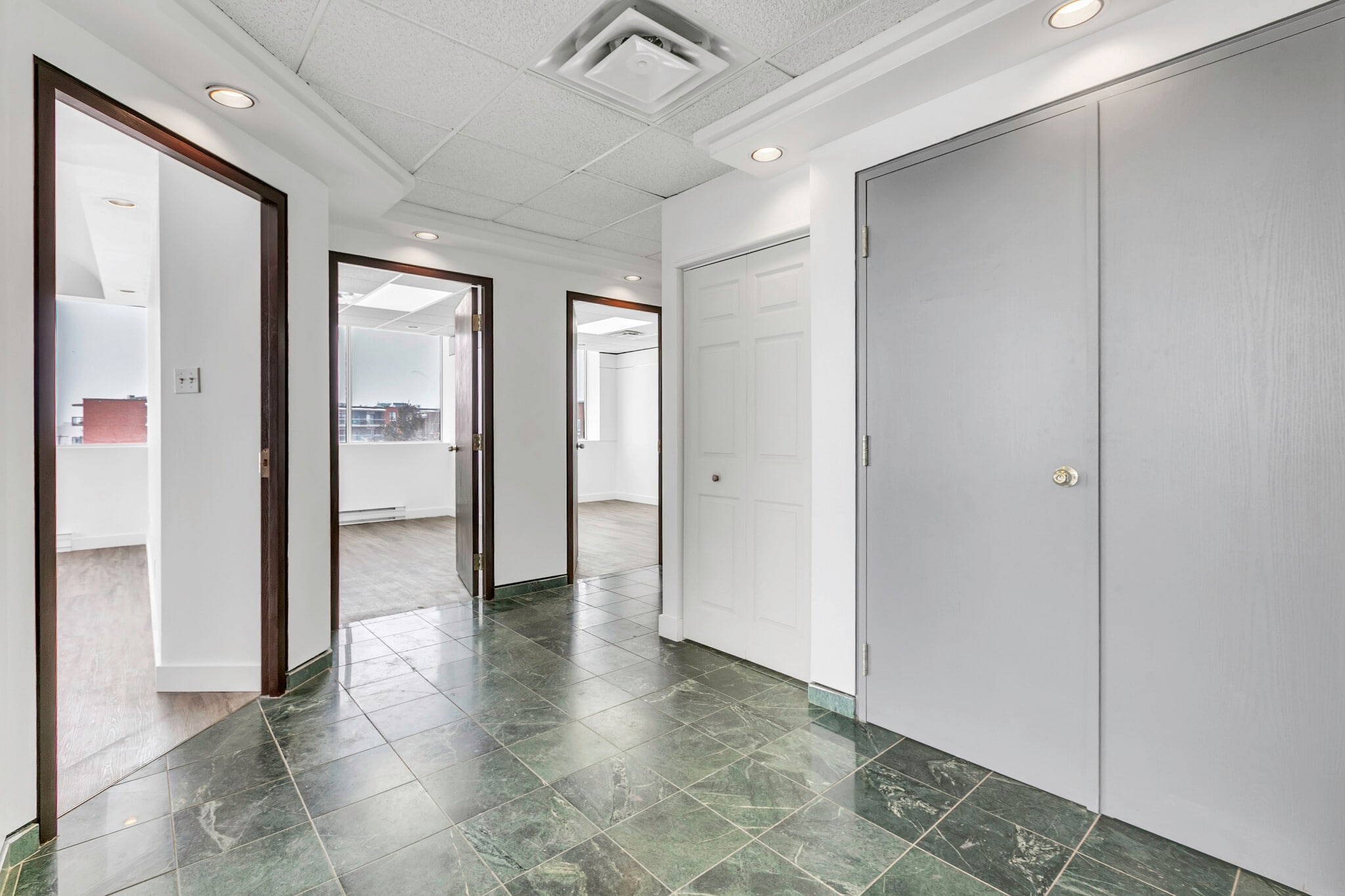 3858-3870 Notre-Dame, Laval, QC for Rent