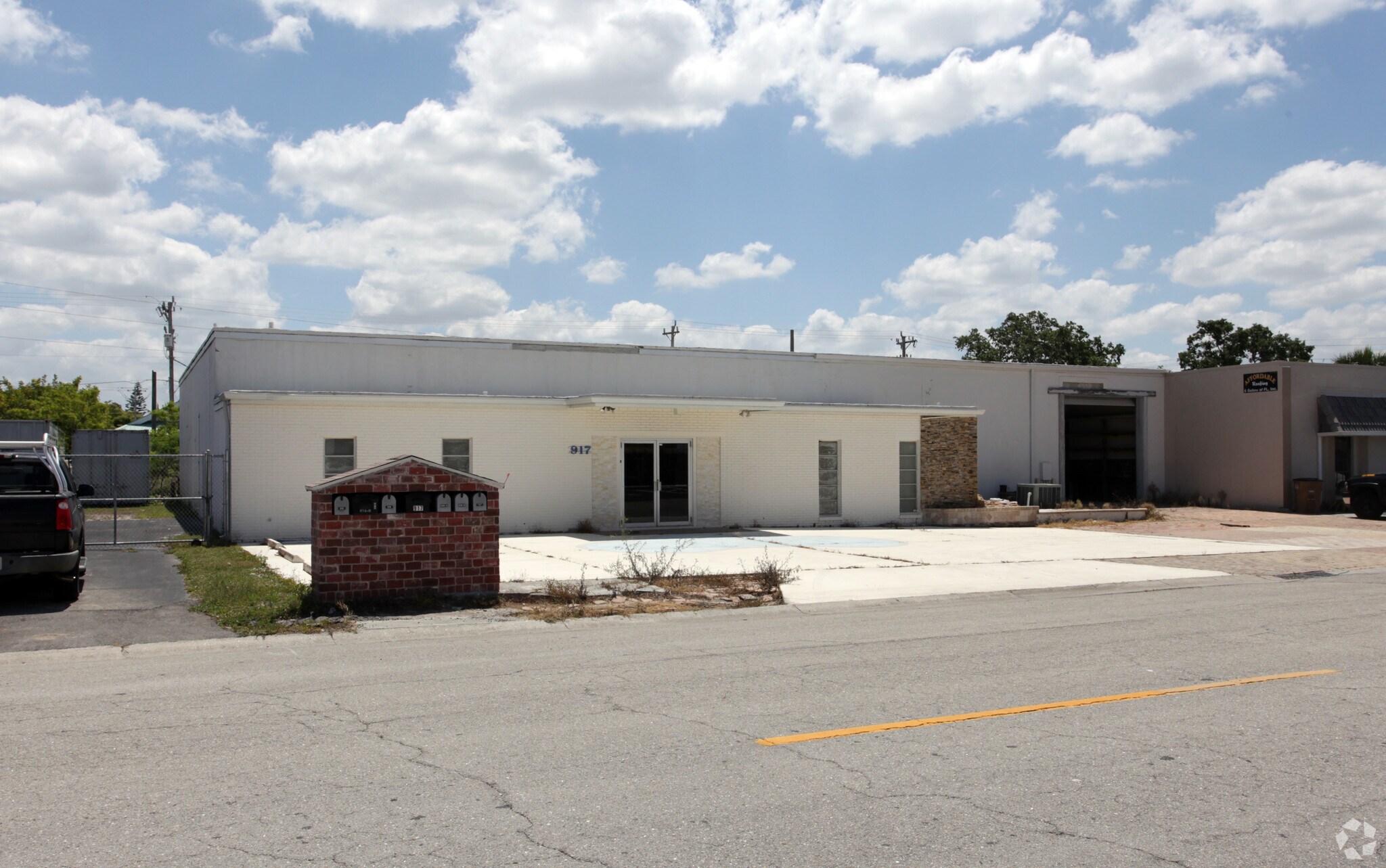 917 15th Ave SE, Cape Coral, FL for Rent