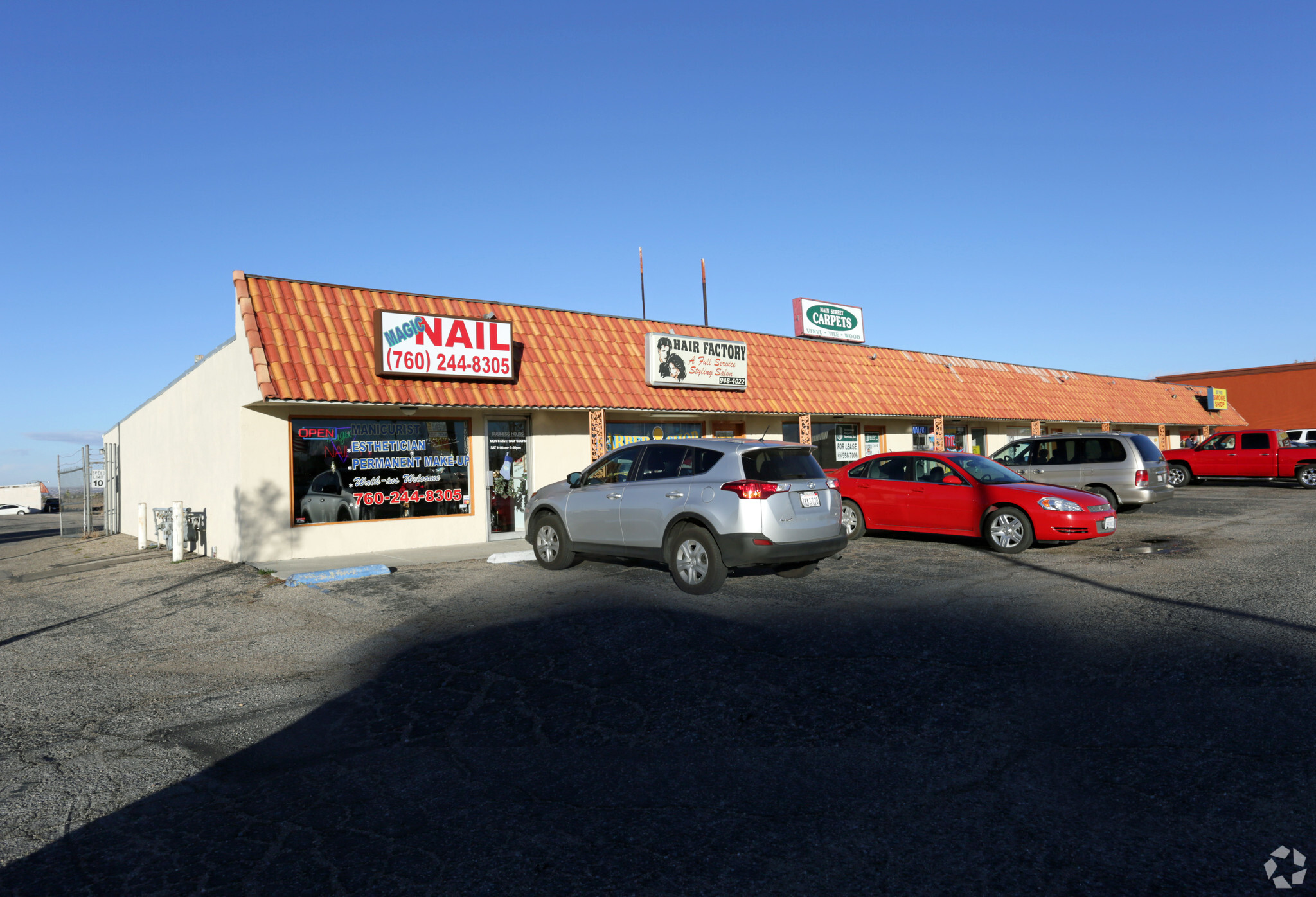 17210-17252 Main St, Hesperia, CA for Rent