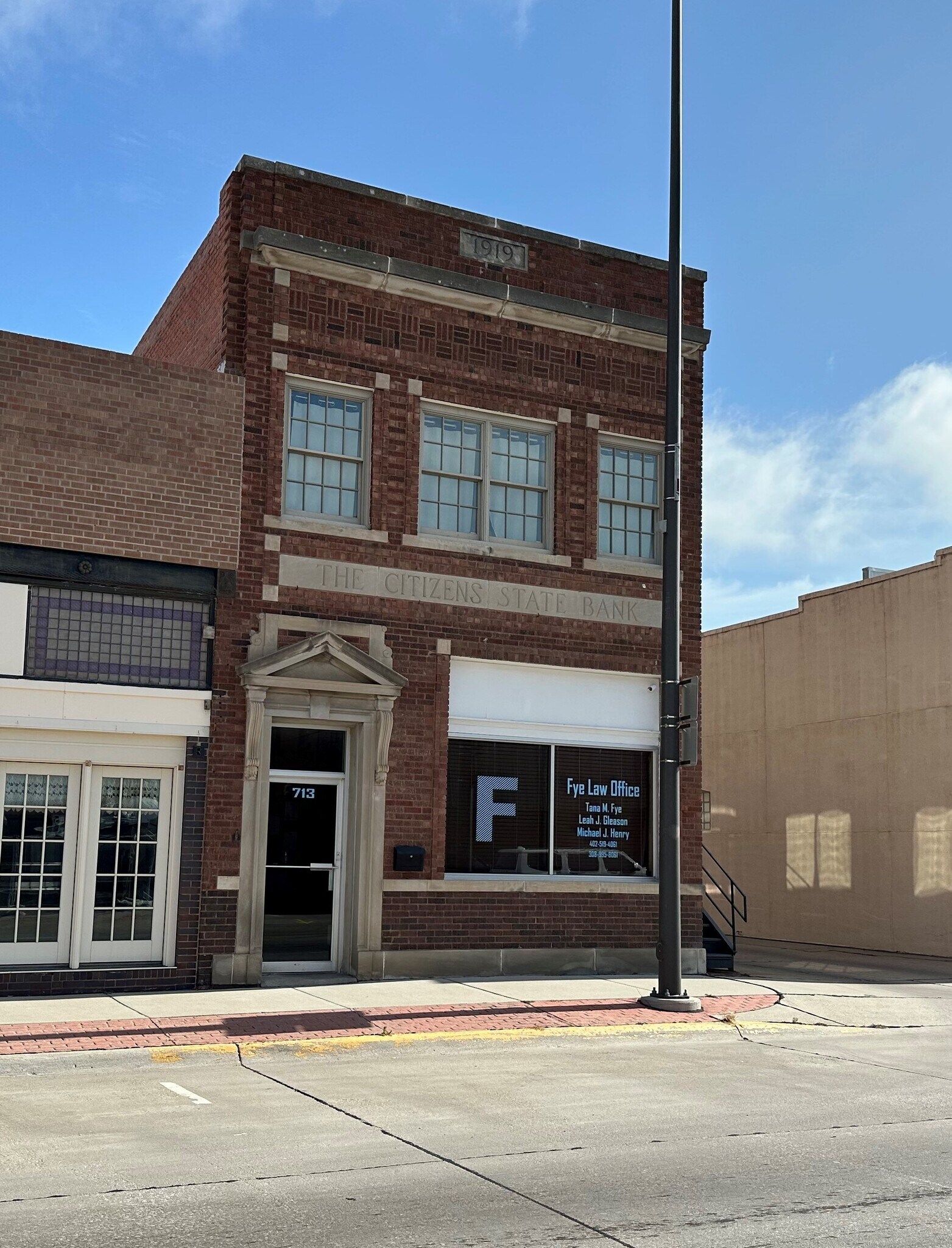 713 4th Ave, Holdrege, NE for Rent