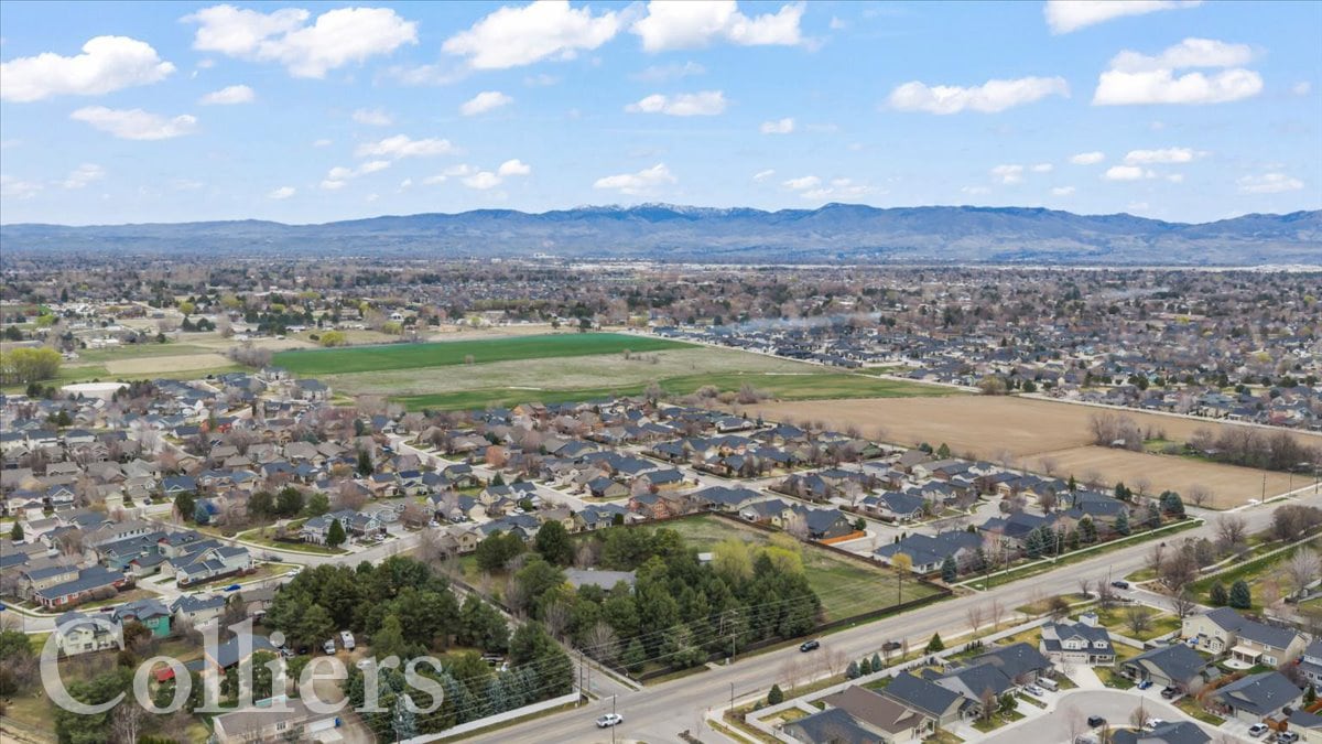 10310 W Lake Hazel Rd, Boise, ID for Sale