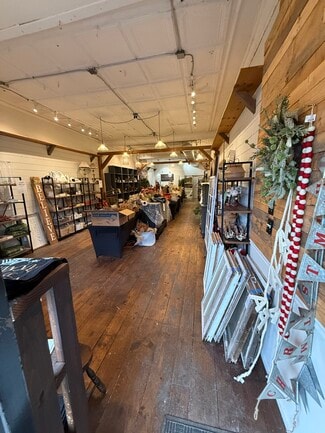 Bellmore, NY Retail - 2704 Grand Ave