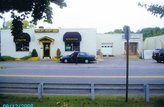 711 Broadway  