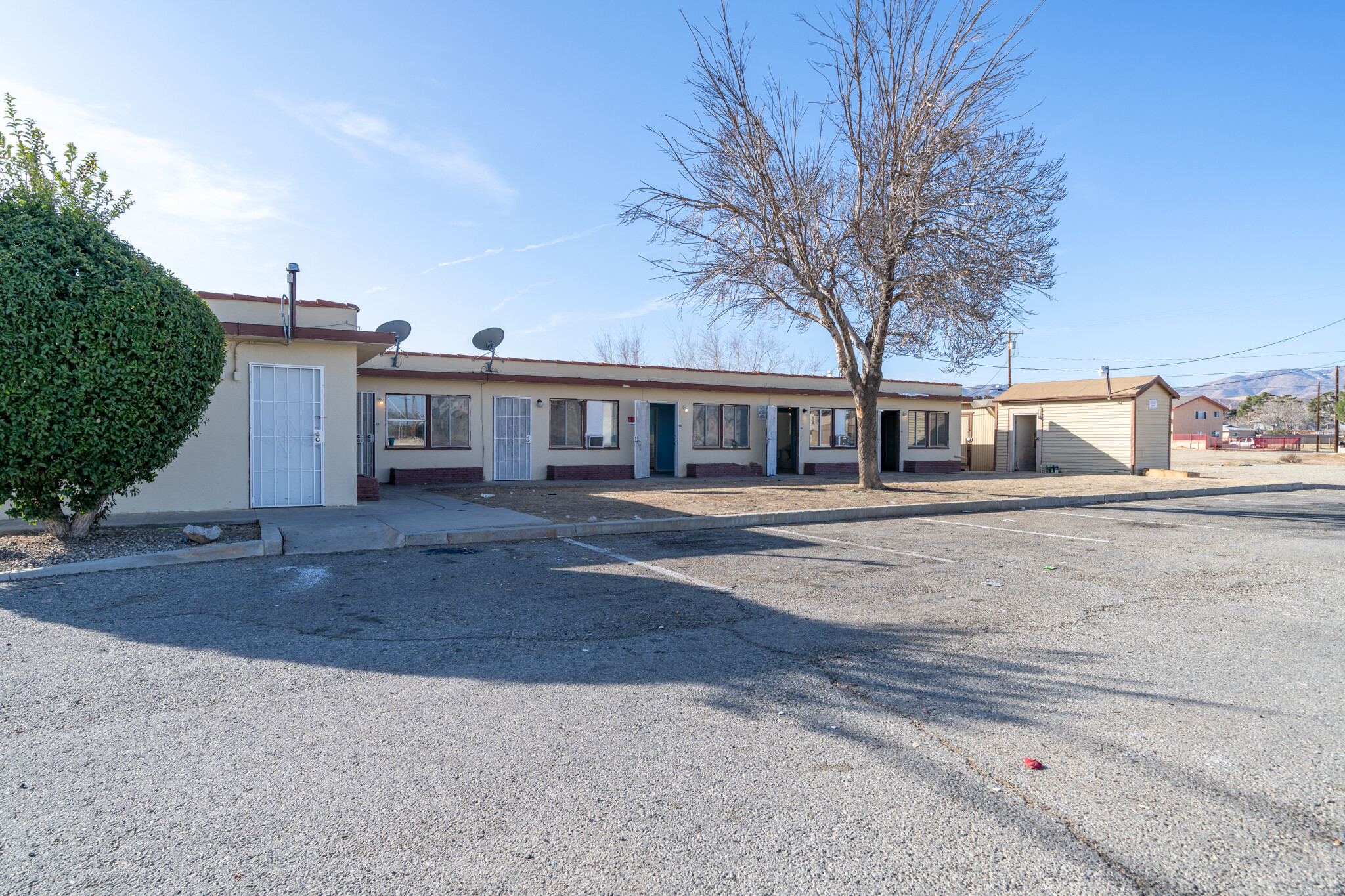 38717 6th St E, Palmdale, CA for Sale