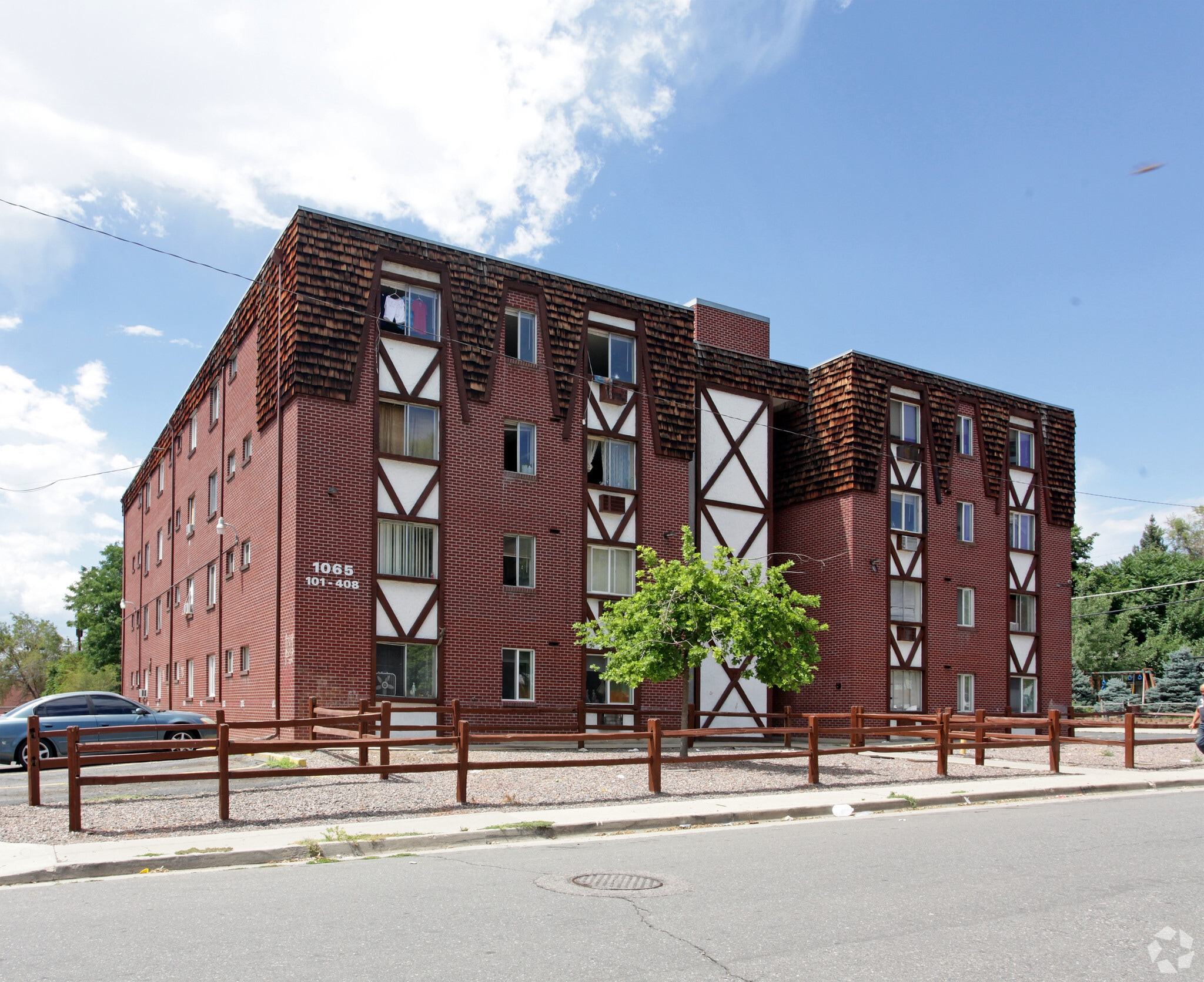 1065-1095 S Quivas St, Denver, CO for Sale