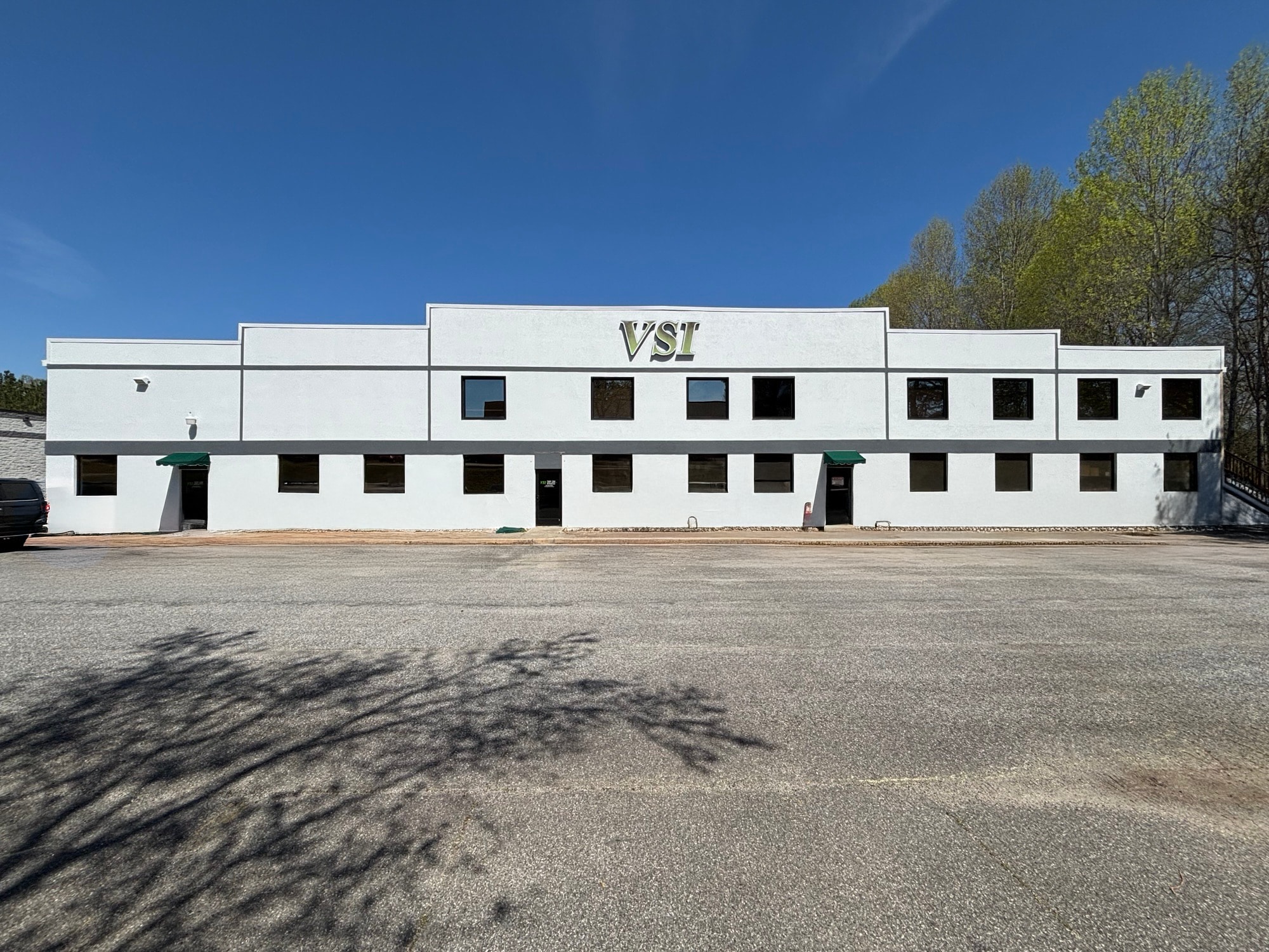 1205 Alpha Dr, Alpharetta, GA for Rent