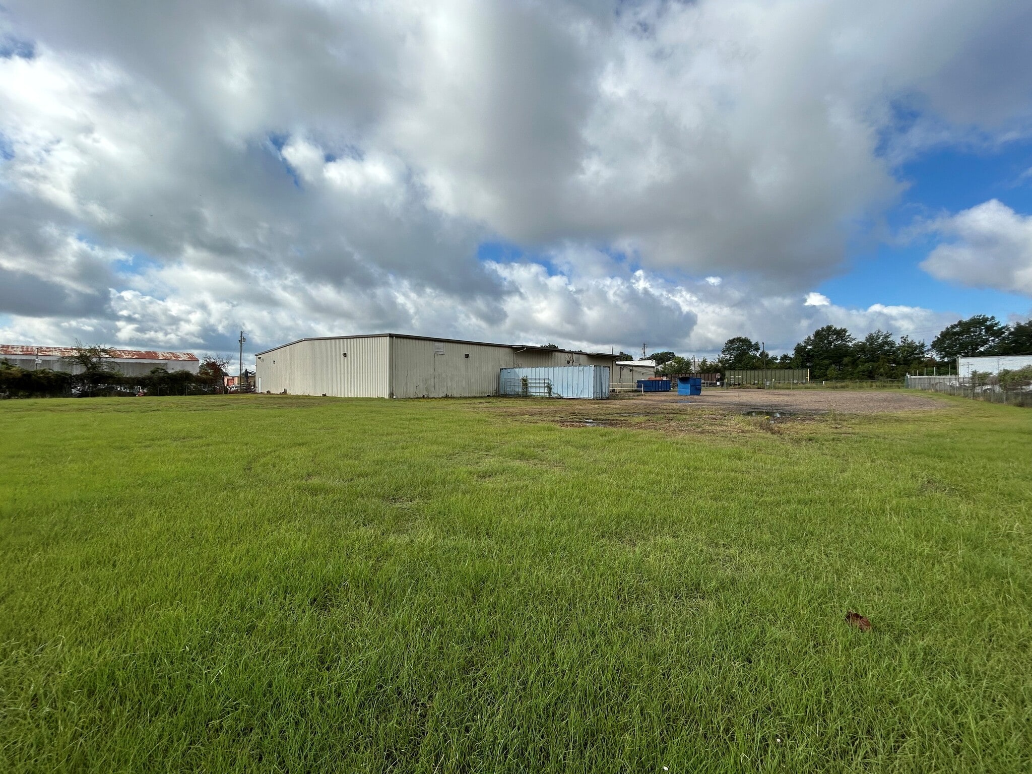 880 S Roach St, Jackson, MS for Sale