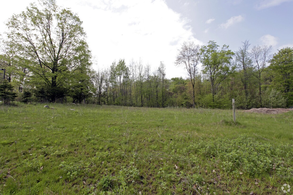 5755 Bella Rosa, Clarkston, MI for Sale