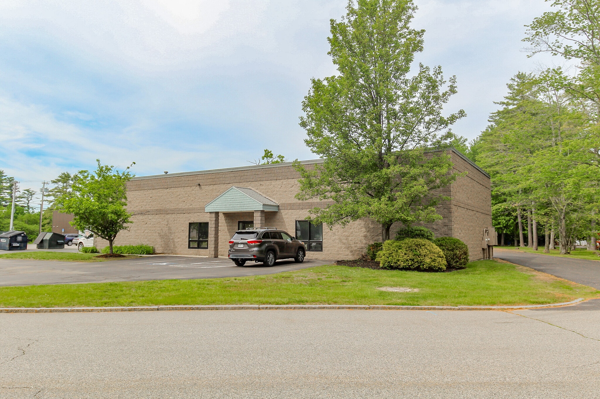 26 Evergreen Dr, Portland, ME for Rent