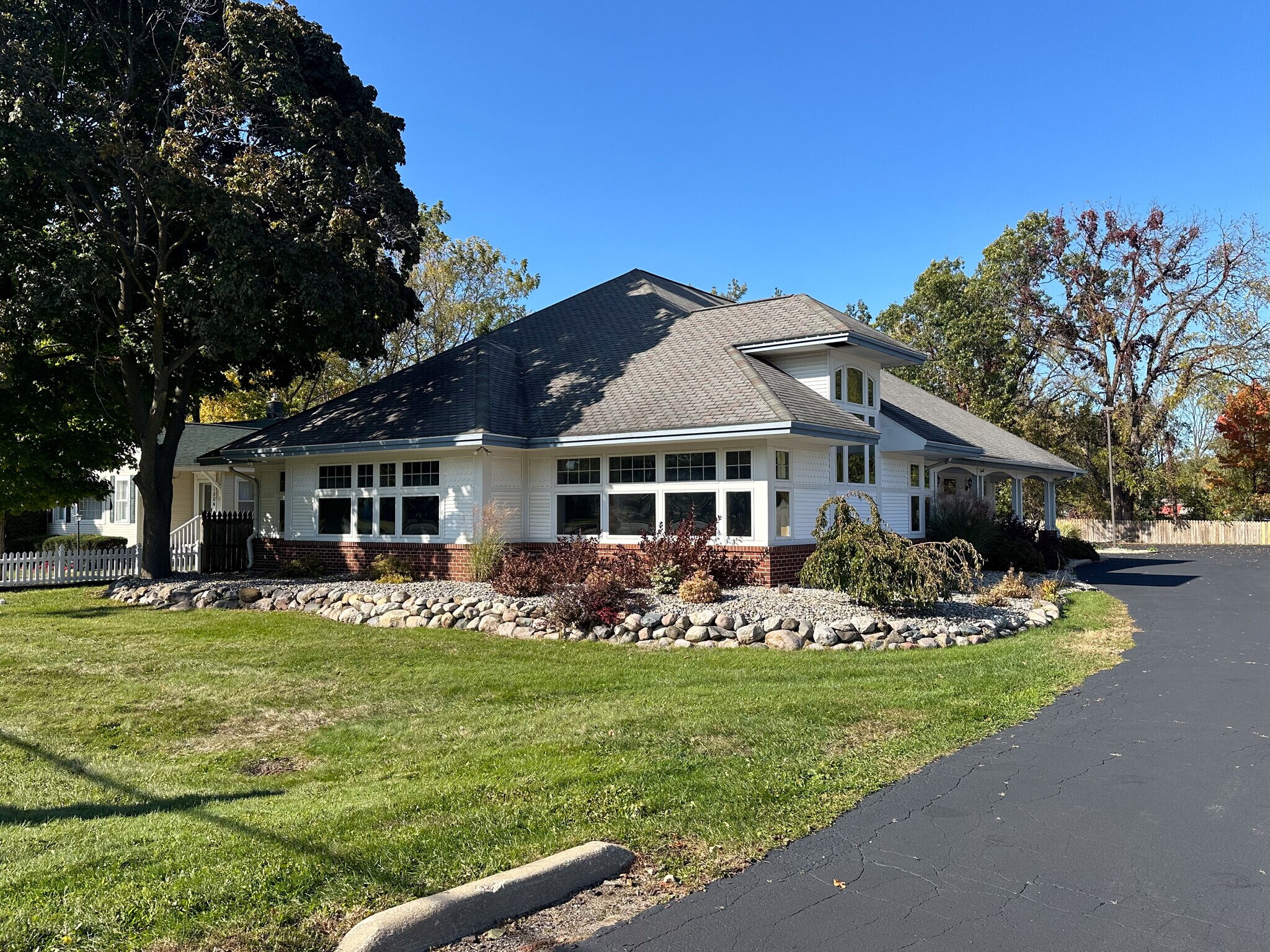 1428 Milham Ave, Portage, MI for Rent