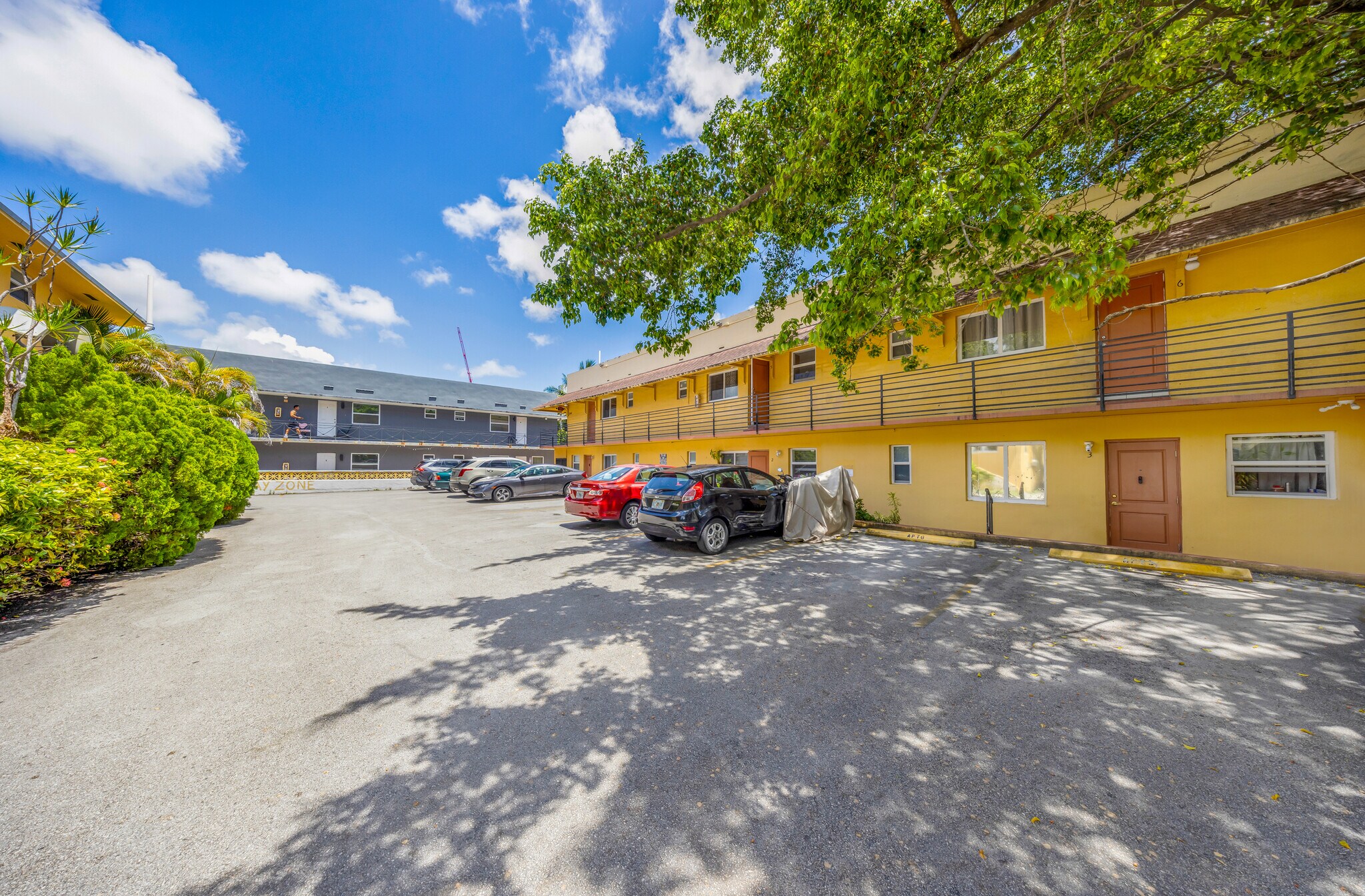 840-858 NW 4th St, Miami, FL for Sale