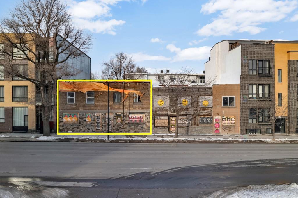 2049 Av Papineau, Montréal, QC for Sale
