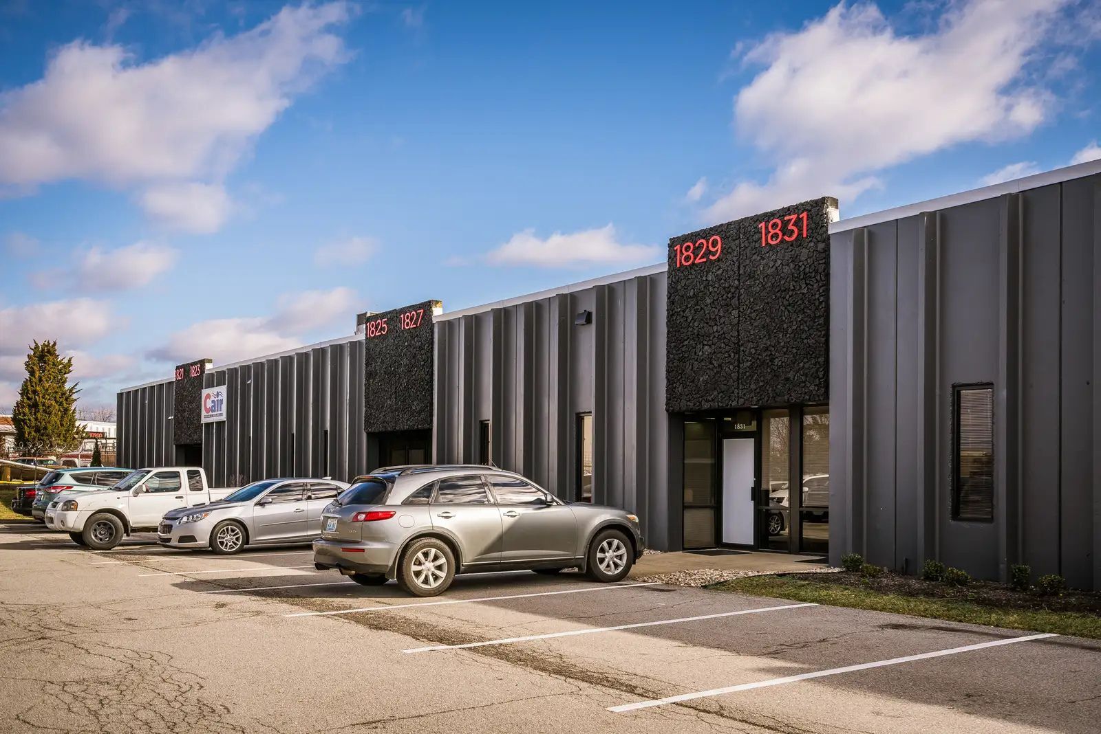 1821-1835 Cargo Ct, Louisville, KY for Rent