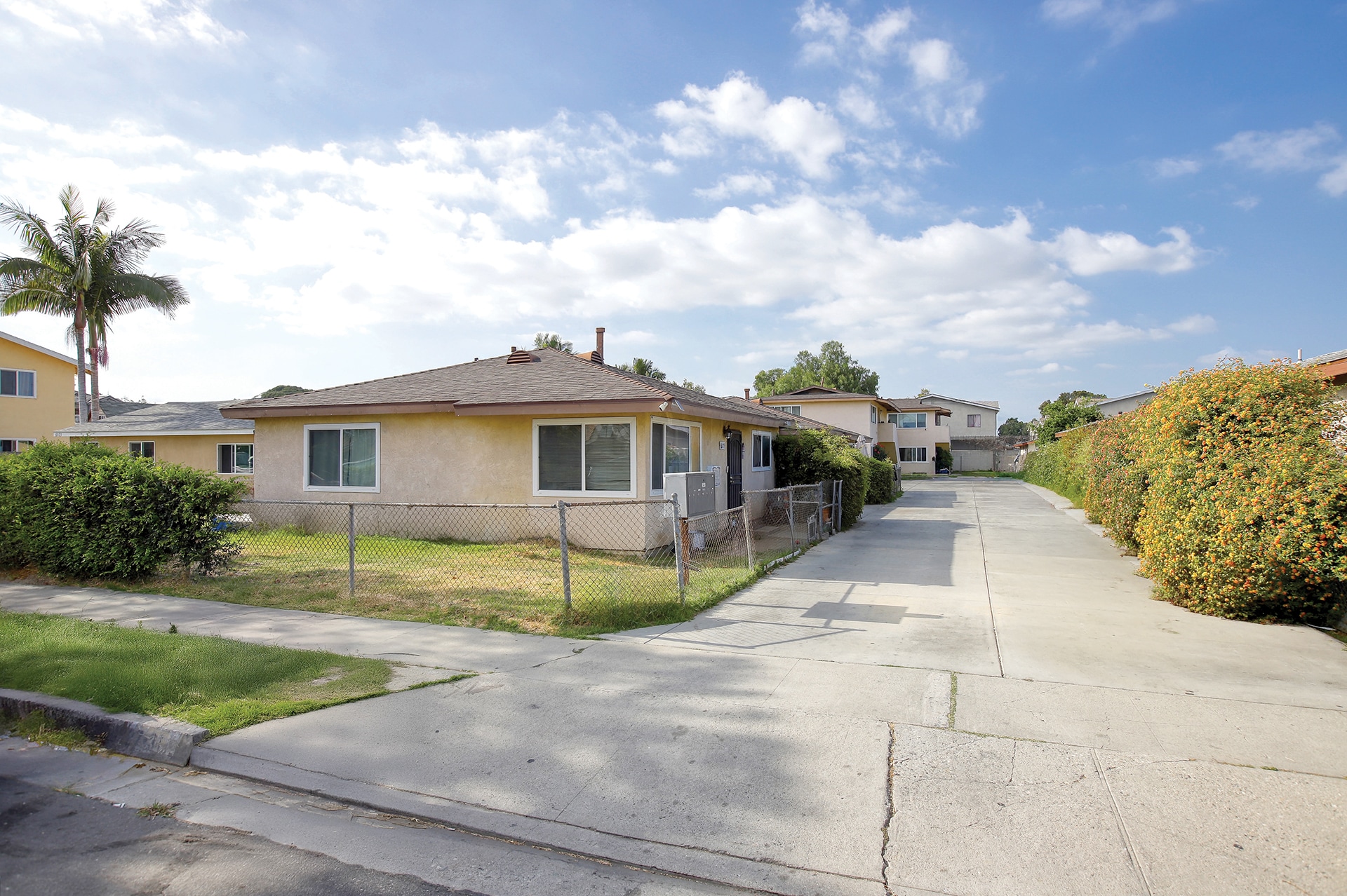 6029 Live Oak St, Bell Gardens, CA for Sale