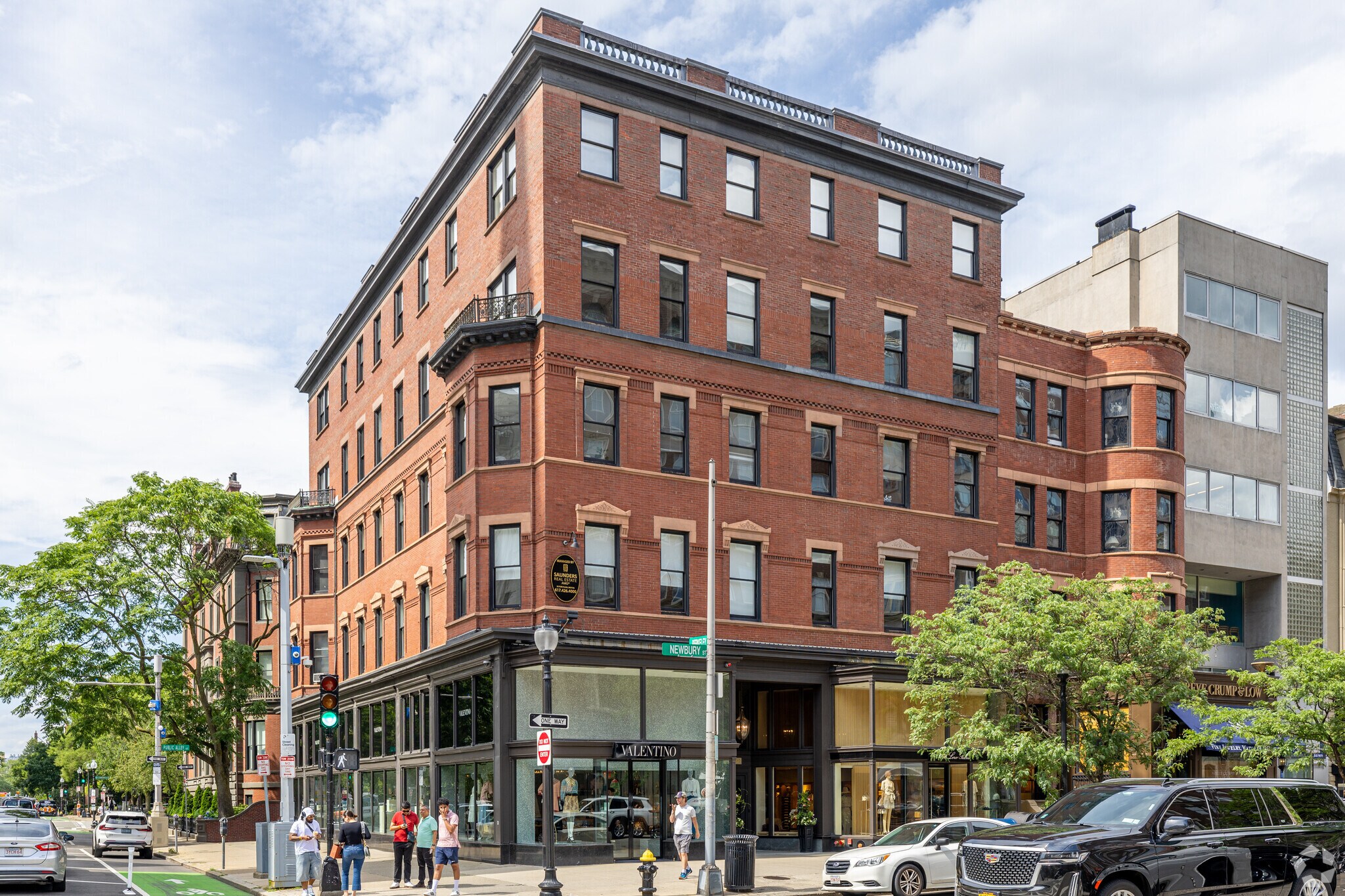 39-45 Newbury St, Boston, MA for Rent