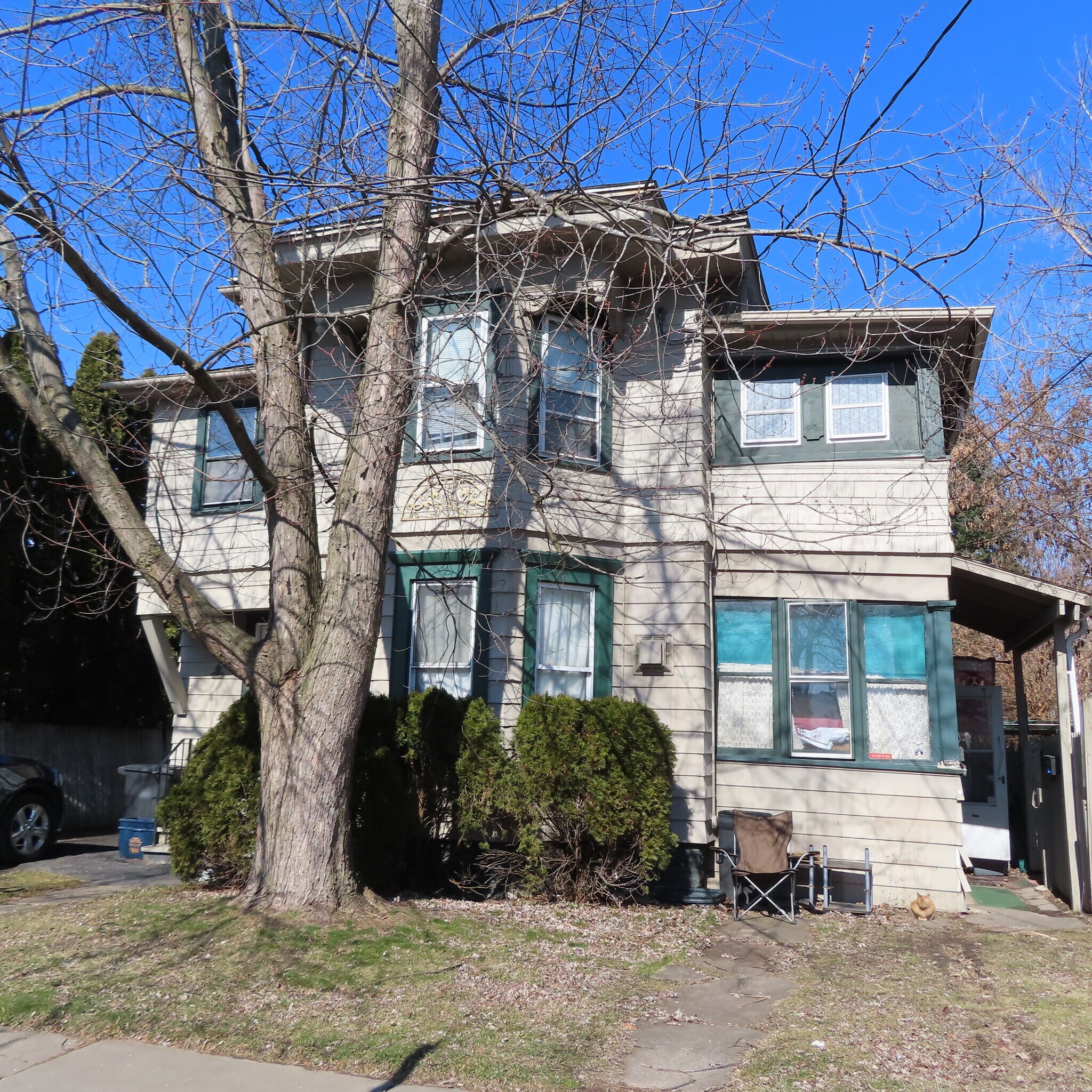402 W Yates St East Syracuse, NY 13057 MultiFamily Property for Sale