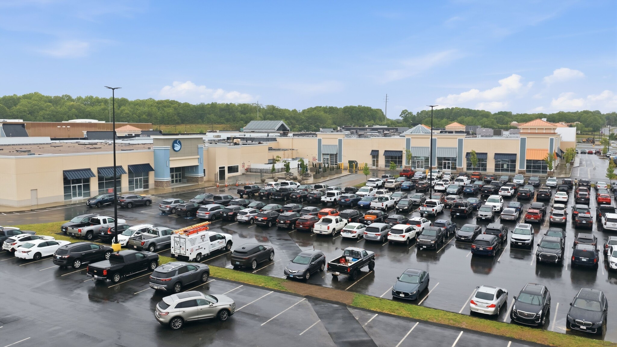 262 Swansea Mall Dr, Swansea, MA for Rent