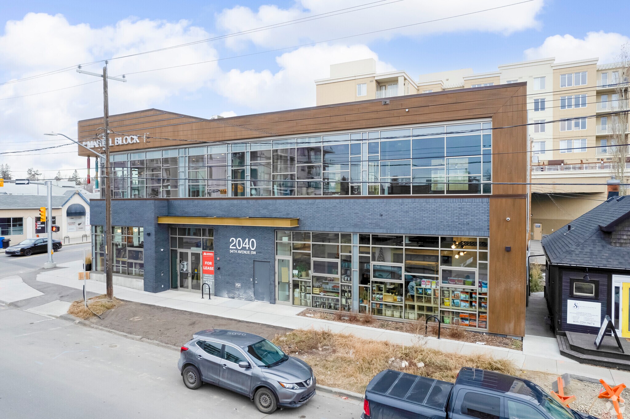 2040 34th Ave SW, Calgary, AB for Rent