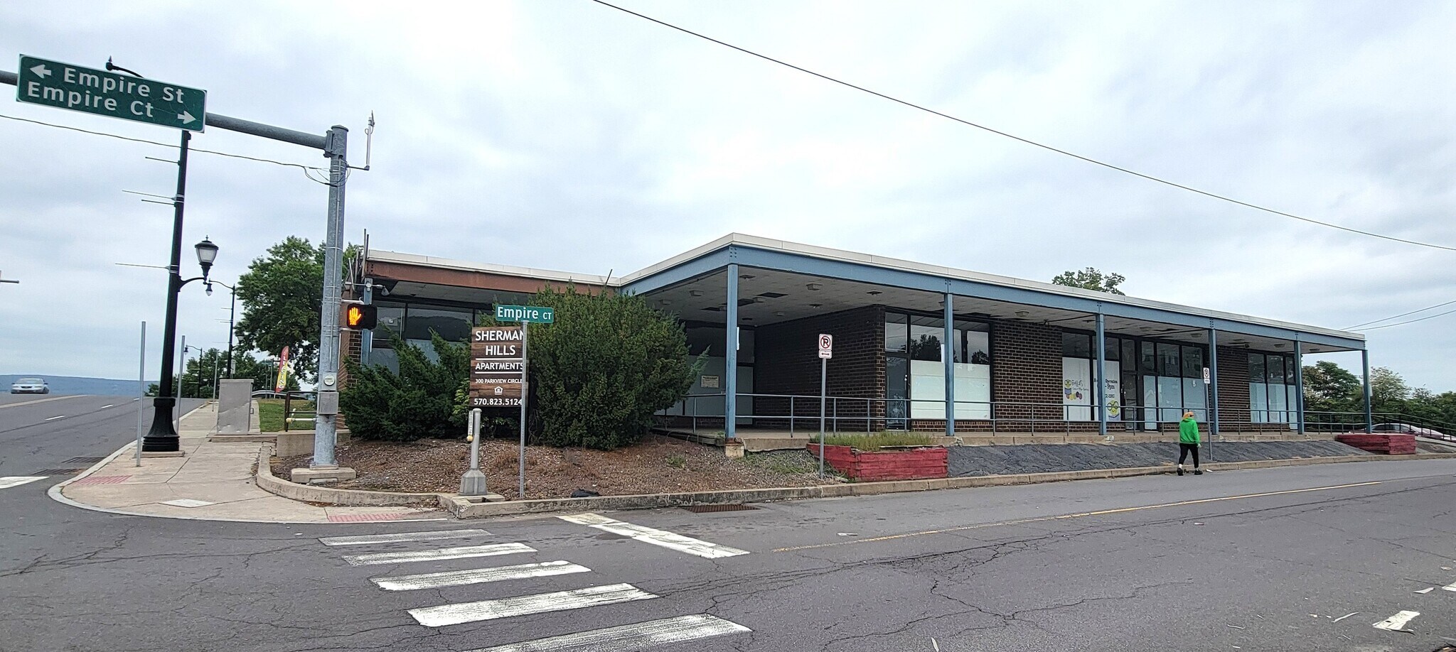 302 N Empire Ct, Wilkes-Barre, PA for Rent
