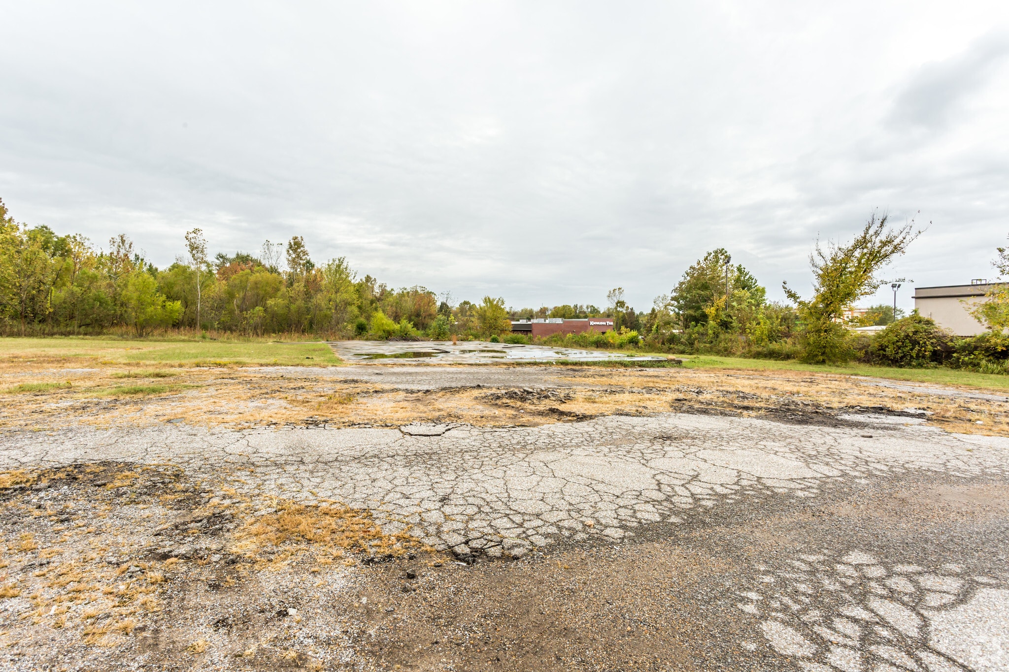965 Goodman Rd W, Horn Lake, MS for Sale