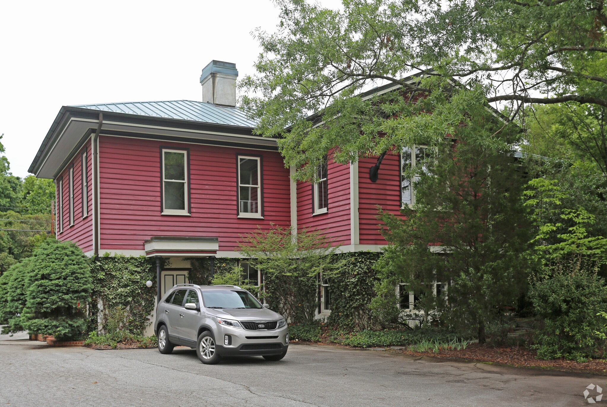 720 W Main St, Jamestown, NC for Sale