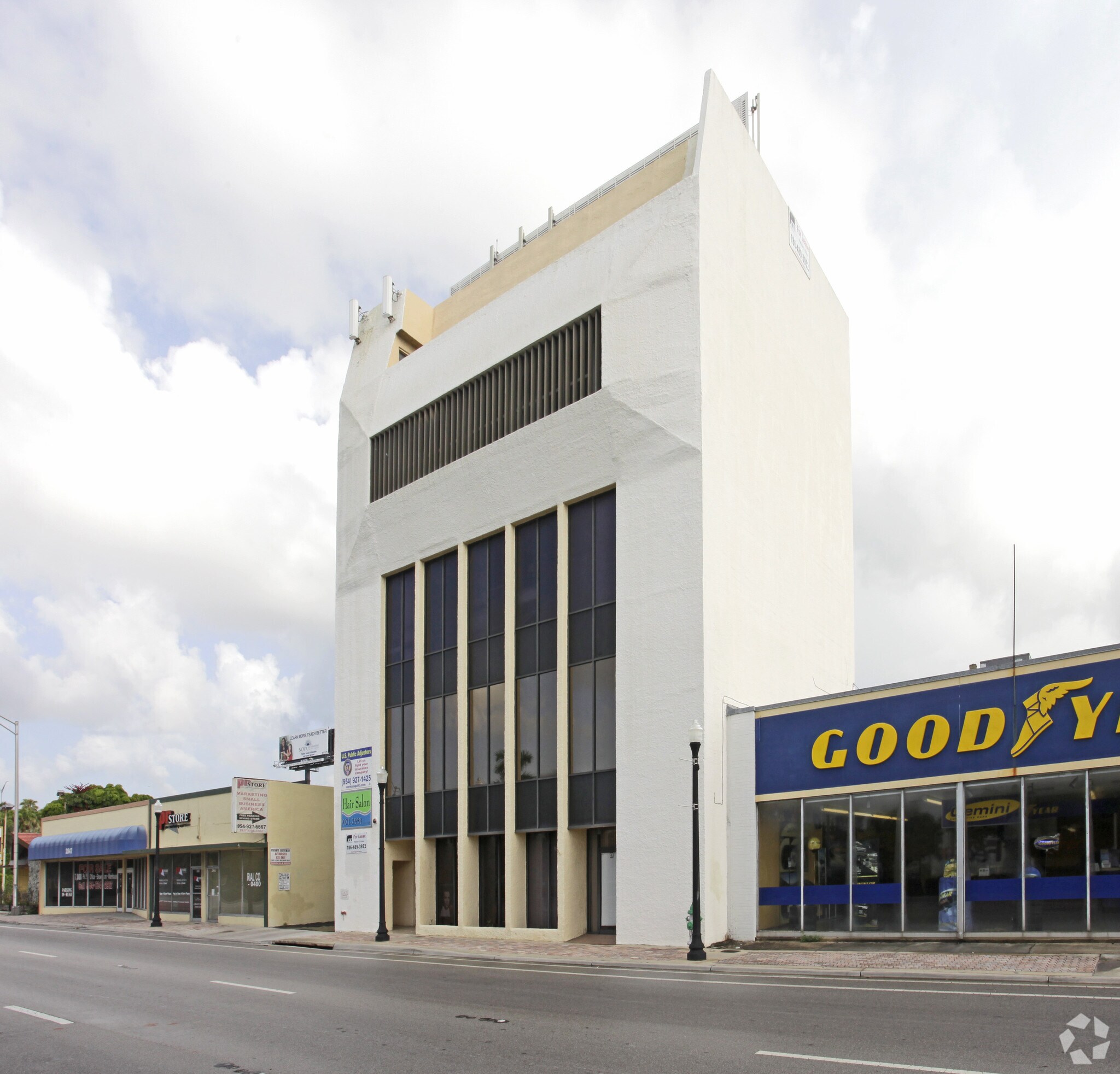 2835 Hollywood Blvd, Hollywood, FL for Rent