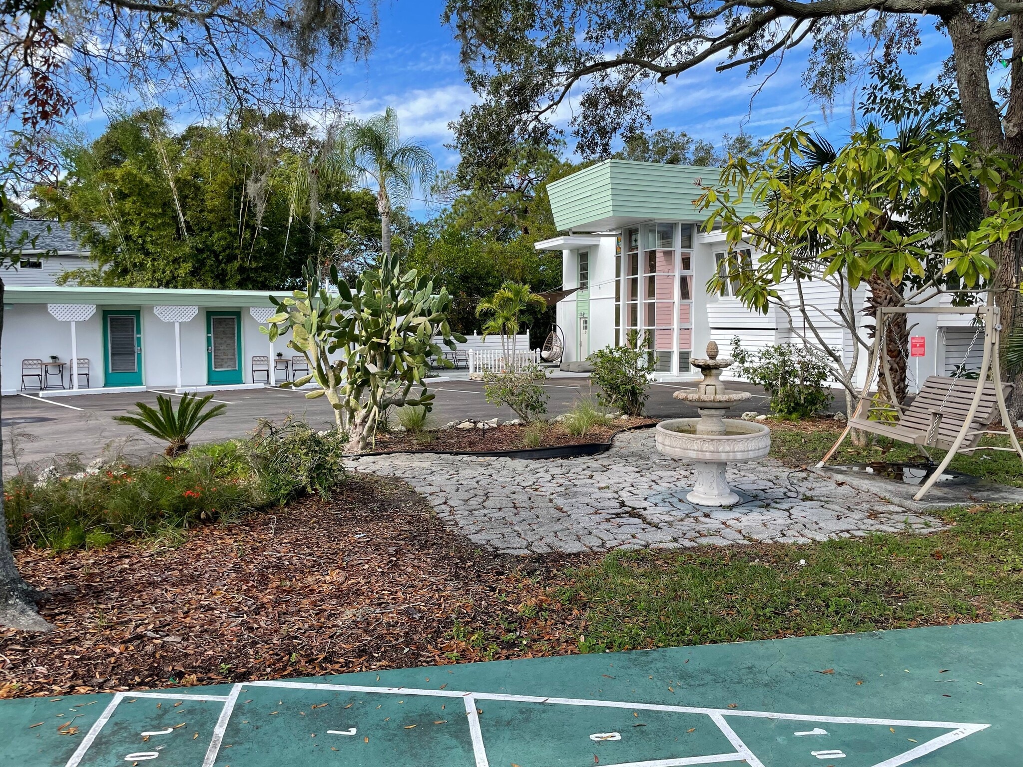 1064 Broadway, Dunedin, FL for Sale