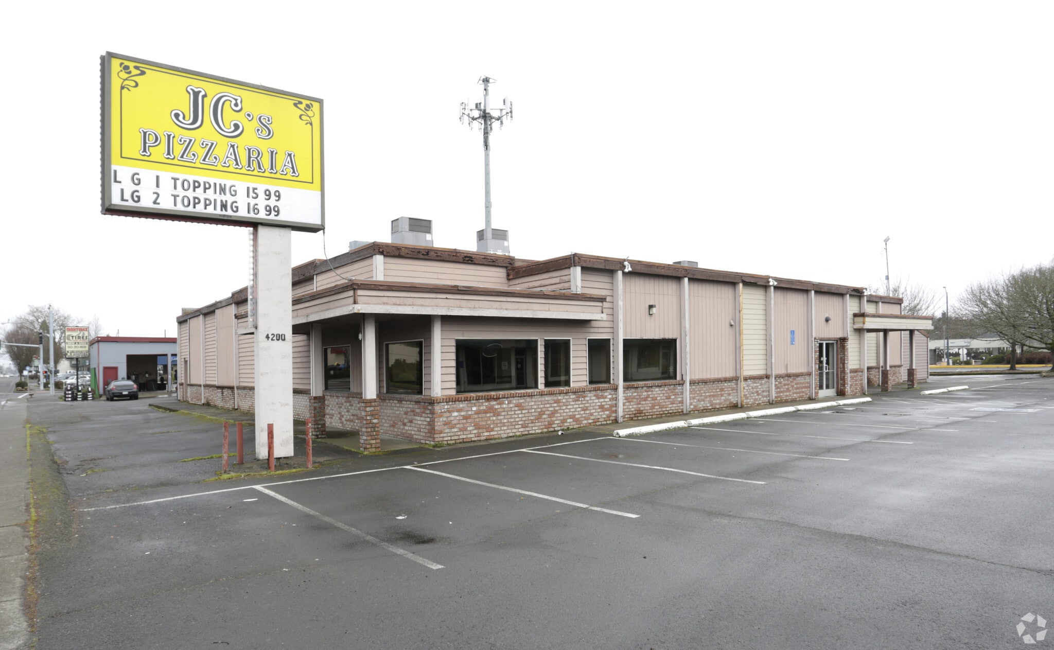 4200 River Rd N, Salem, OR for Sale