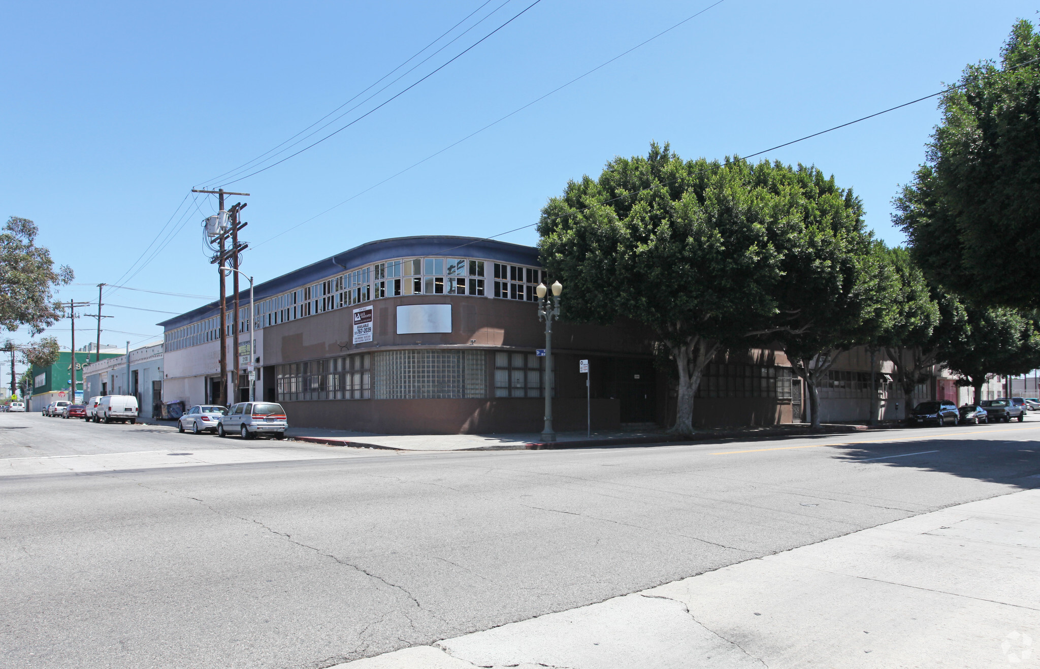 2100 S Broadway, Los Angeles, CA for Rent