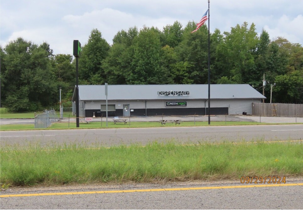 2000 Martin Luther King Jr Dr, Helena, AR for Sale