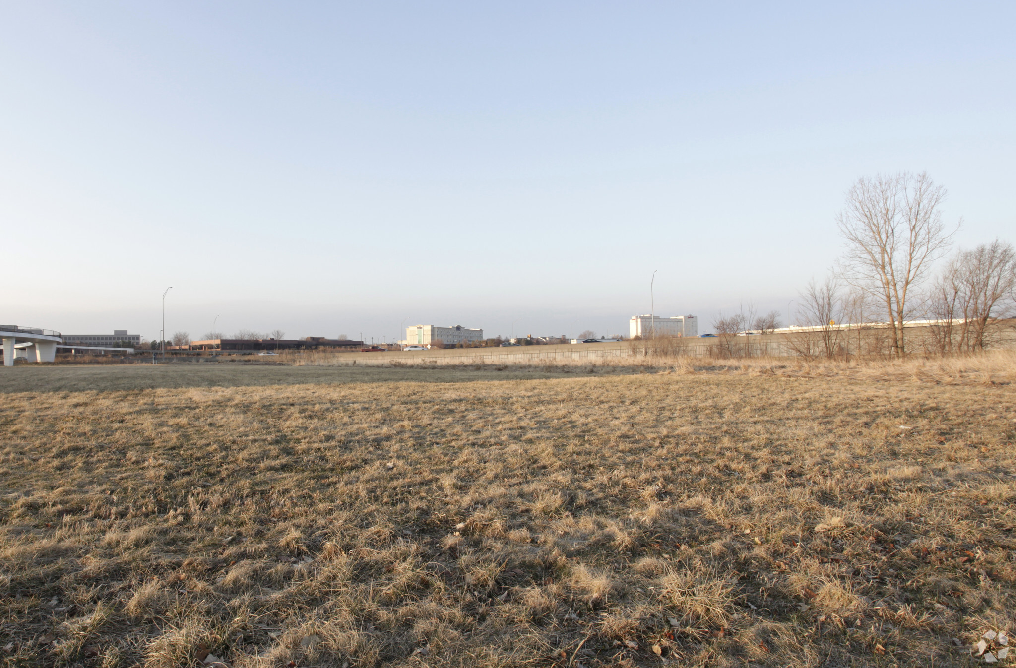 7140 Lake Dr, West Des Moines, IA for Sale