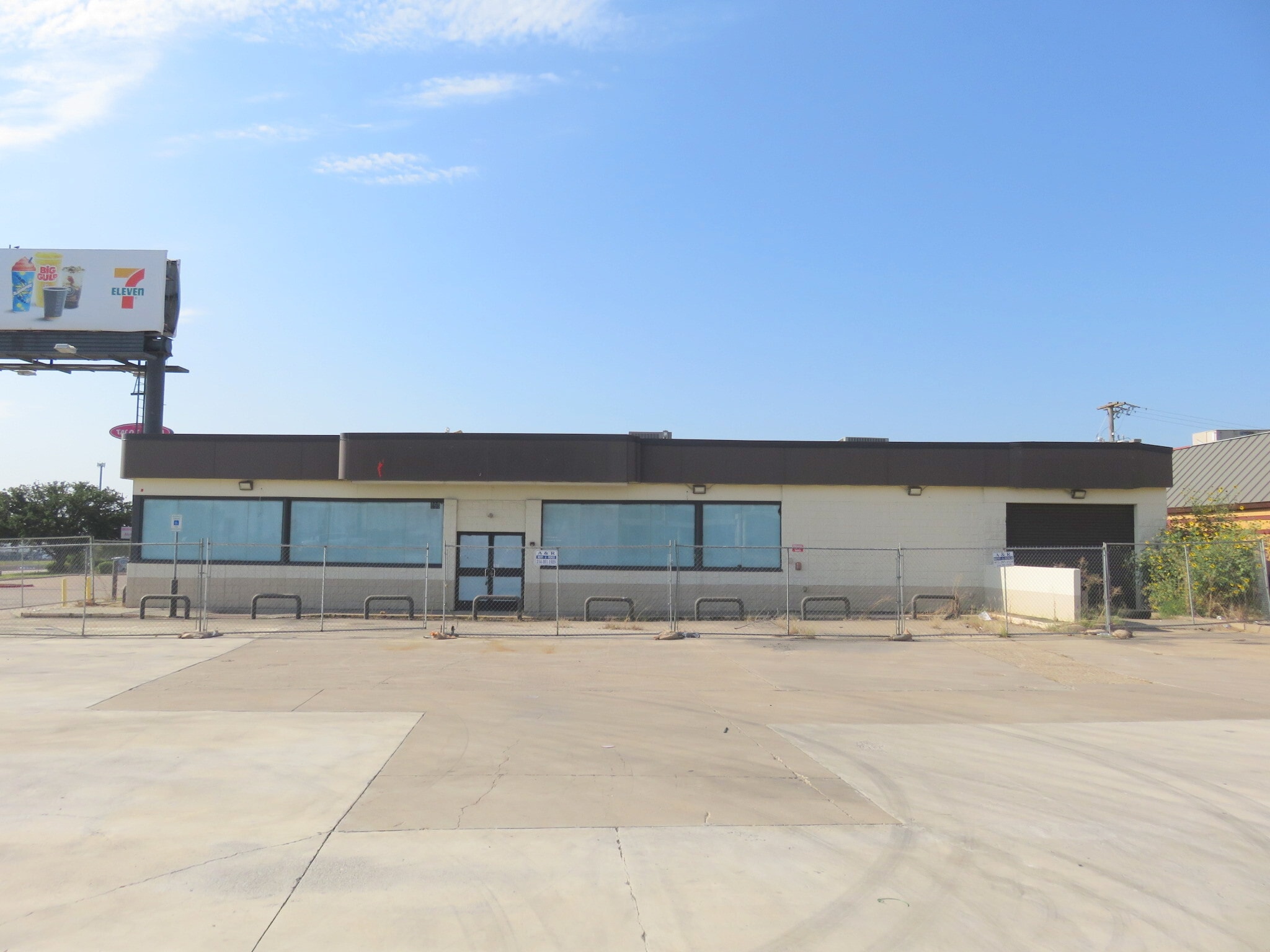 898 NE Alsbury Blvd, Burleson, TX for Sale