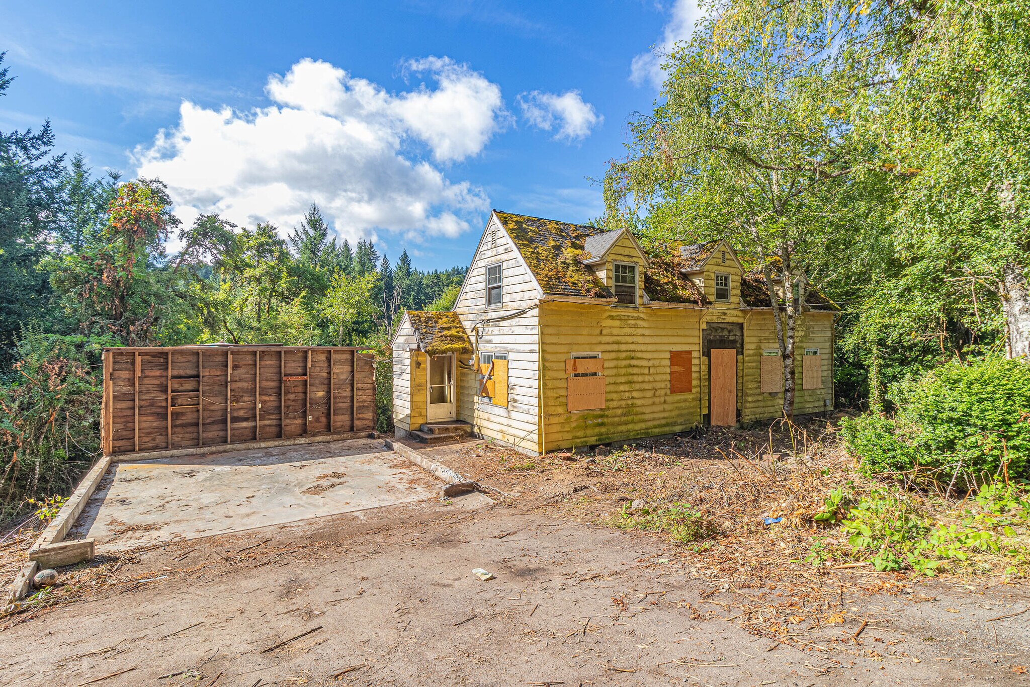6920 NW Thompson Rd, Portland, OR for Sale
