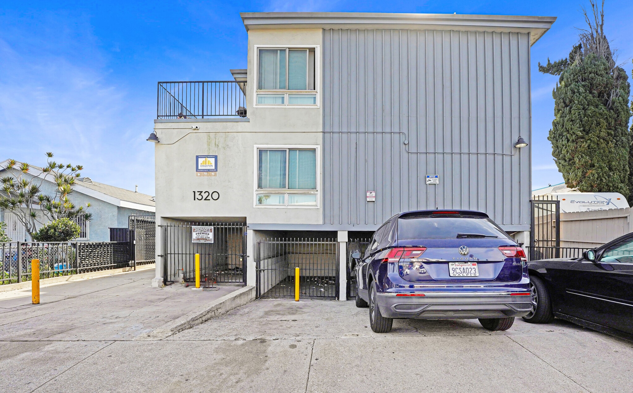 1320 W 97th St, Los Angeles, CA for Sale