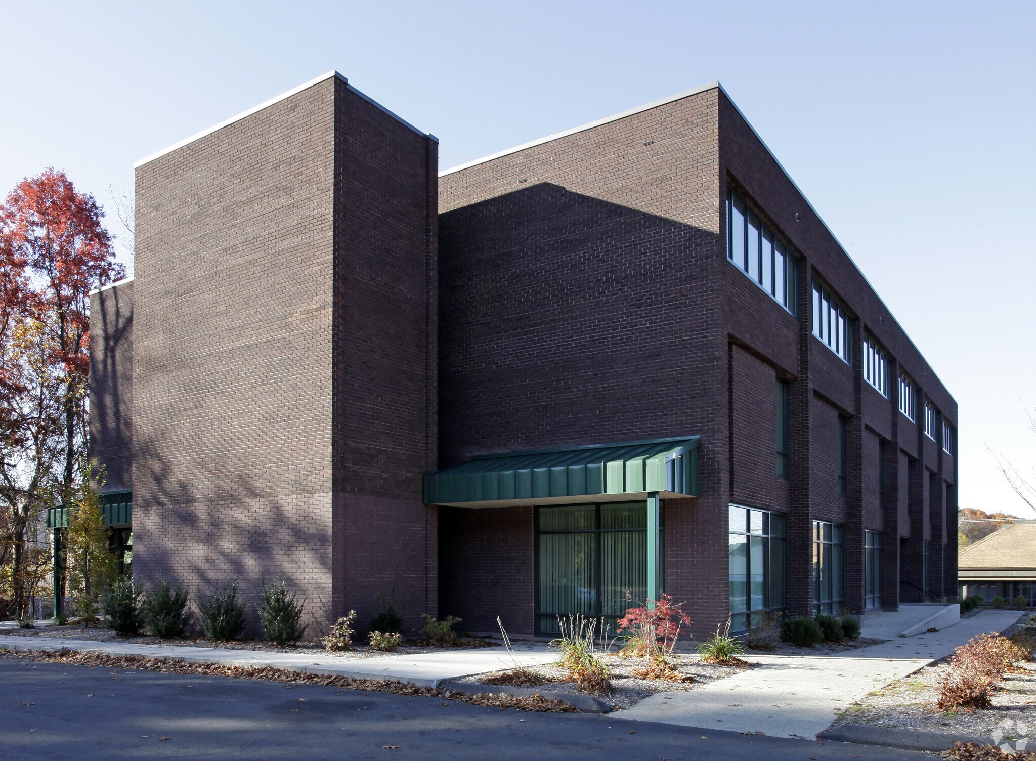 335 Broad St, Manchester, CT for Rent