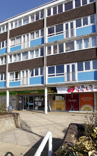 Bracknell, BKS Storefront - The Sq