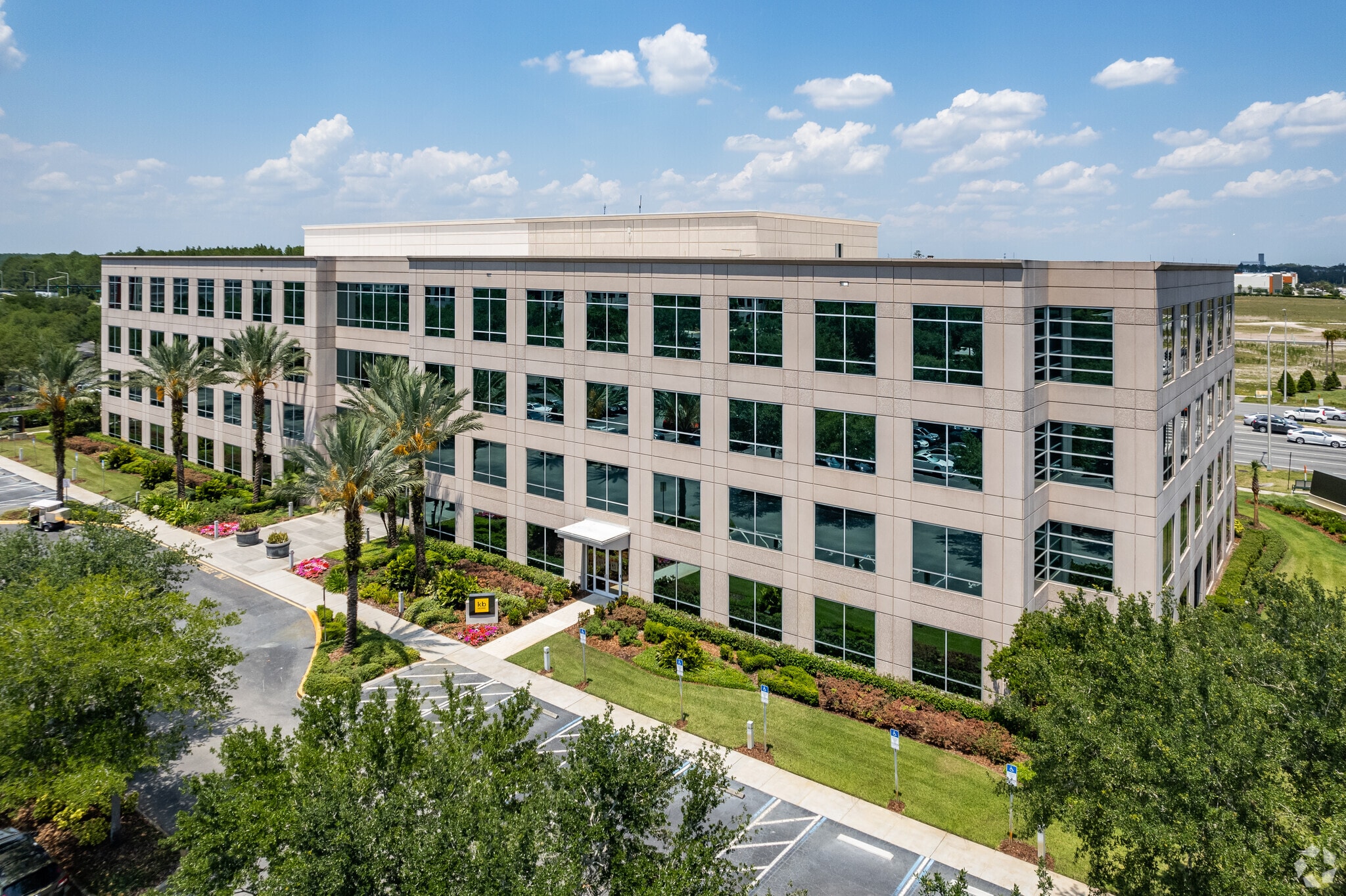 9102 Southpark Center Loop, Orlando, FL for Rent