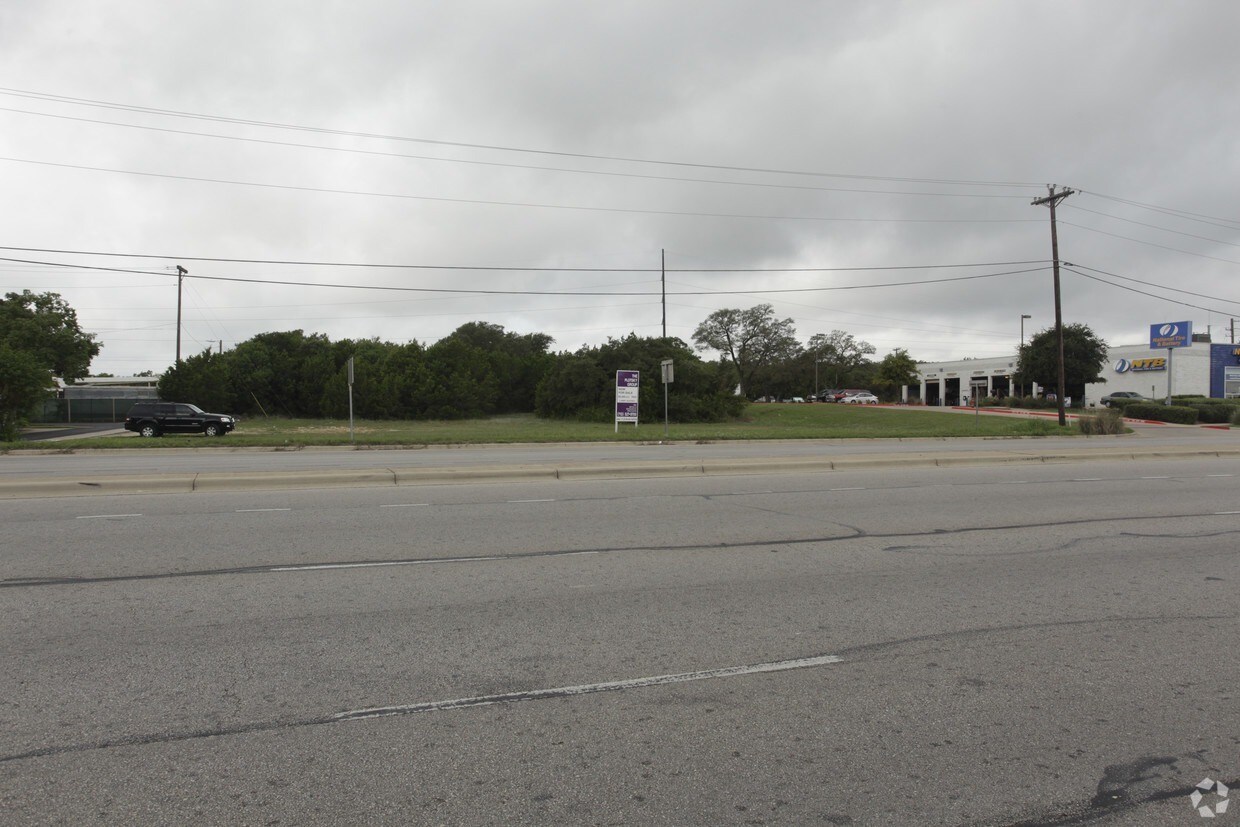 851 N Bell Blvd, Cedar Park, TX for Sale