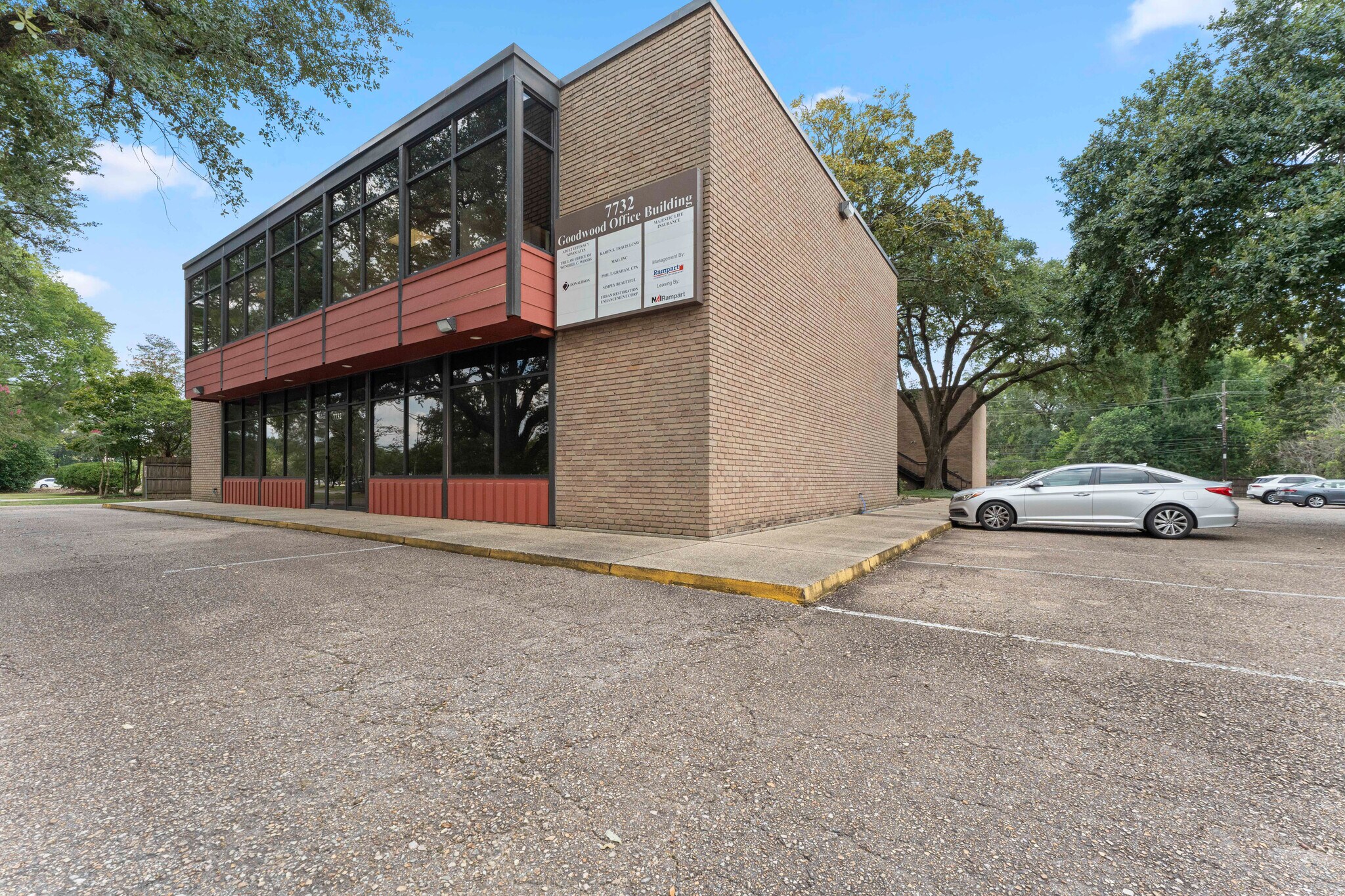 7732 Goodwood Blvd, Baton Rouge, LA for Sale