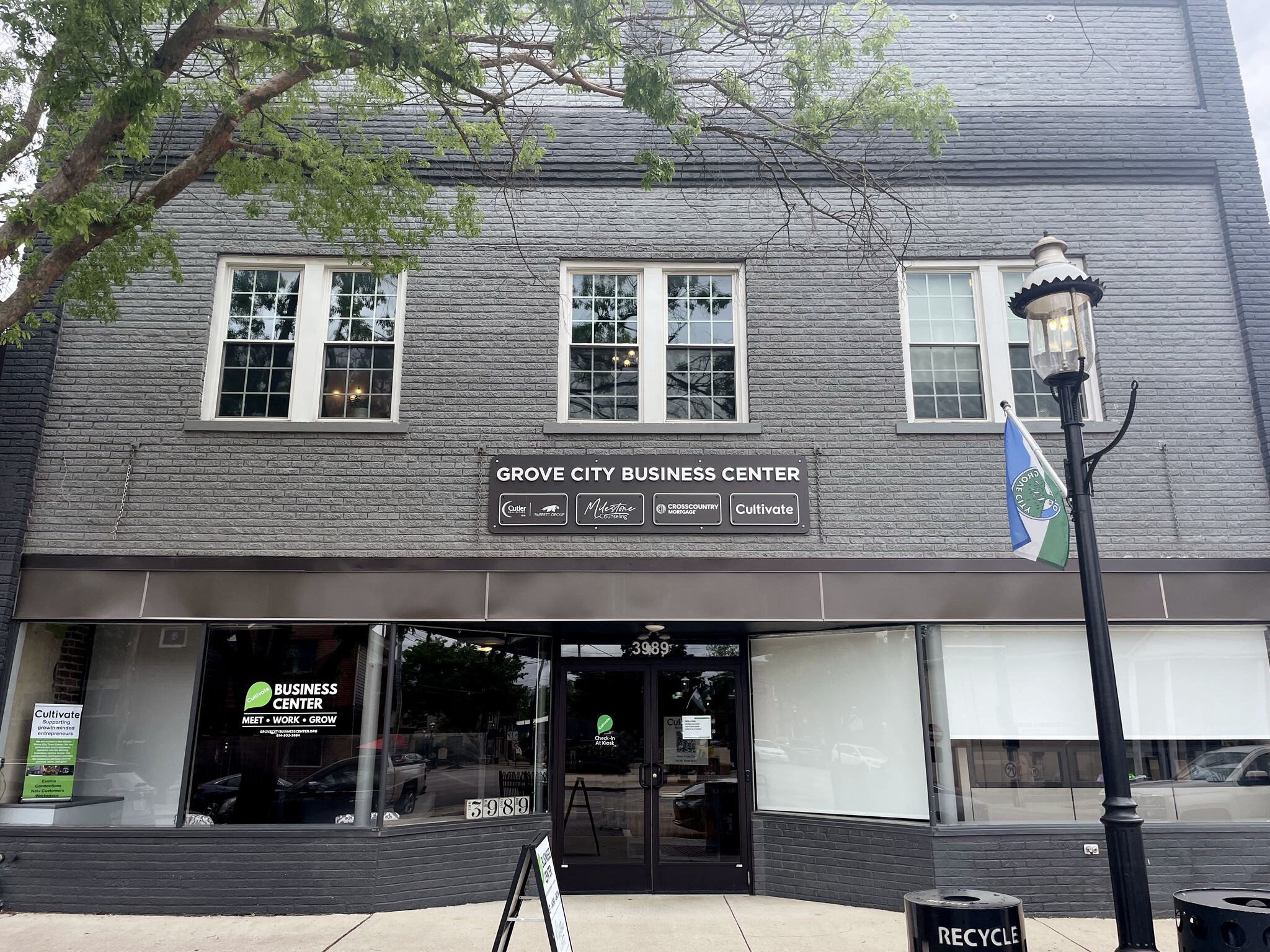 3989 Broadway, Grove City, OH for Rent