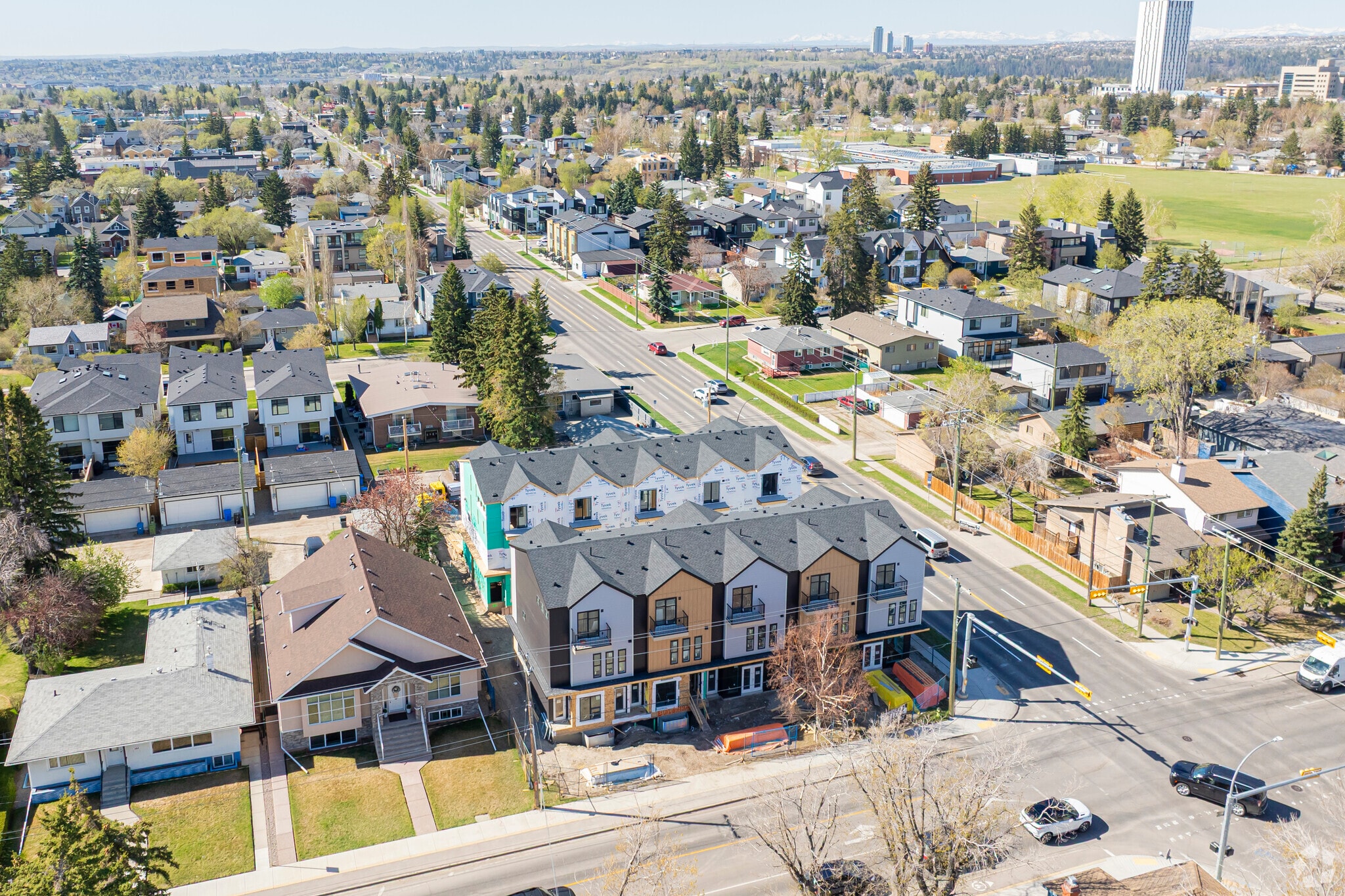 1921 24 Av NW, Calgary, AB for Rent
