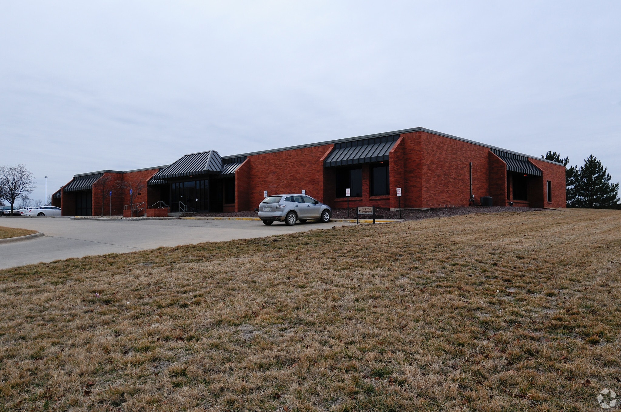 1251 SW Arrowhead Rd, Topeka, KS for Rent