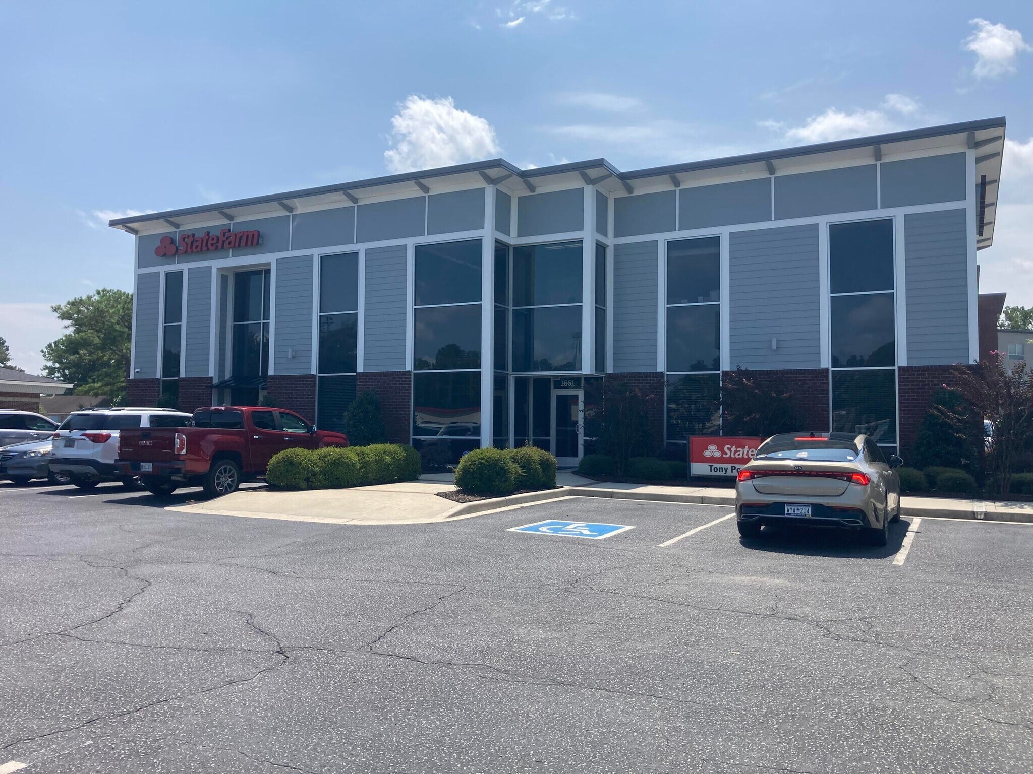 1661 N Main St Summerville, SC 29483 Office Property for Lease on